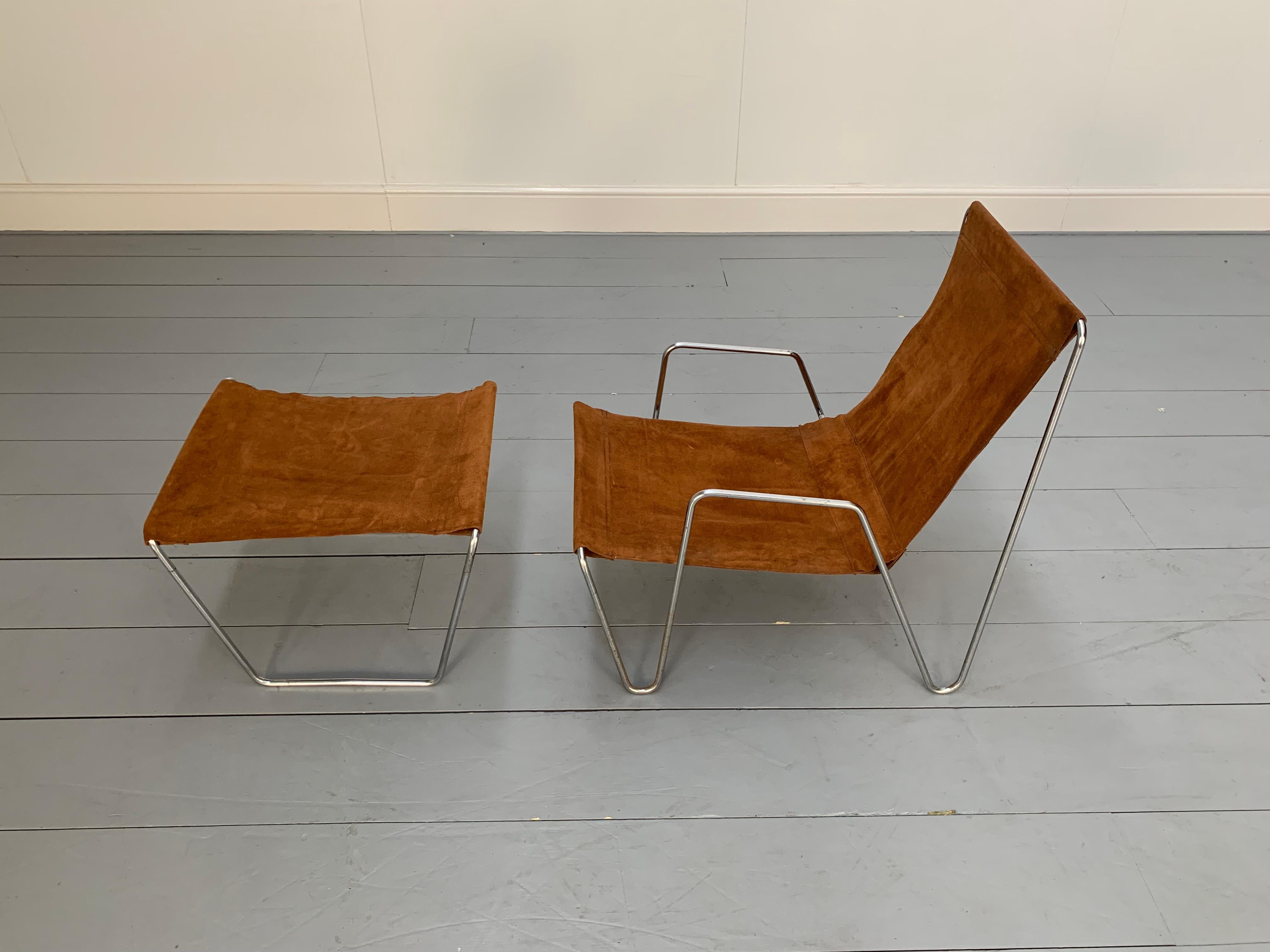Rare Fritz Hansen “Bachelor” Lounge Chair & Footstool in Suede Leather & Chrome For Sale 5