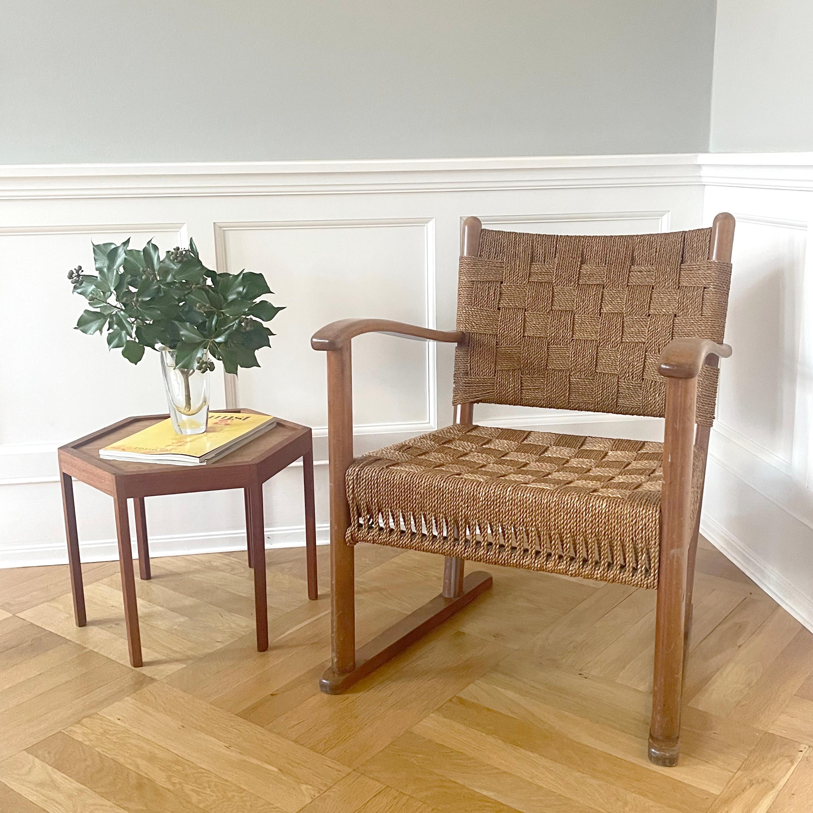 20th Century Rare Fritz Hansen Lounge Chair, Beech and Woven Seagrass, Denmark, 1940s For Sale