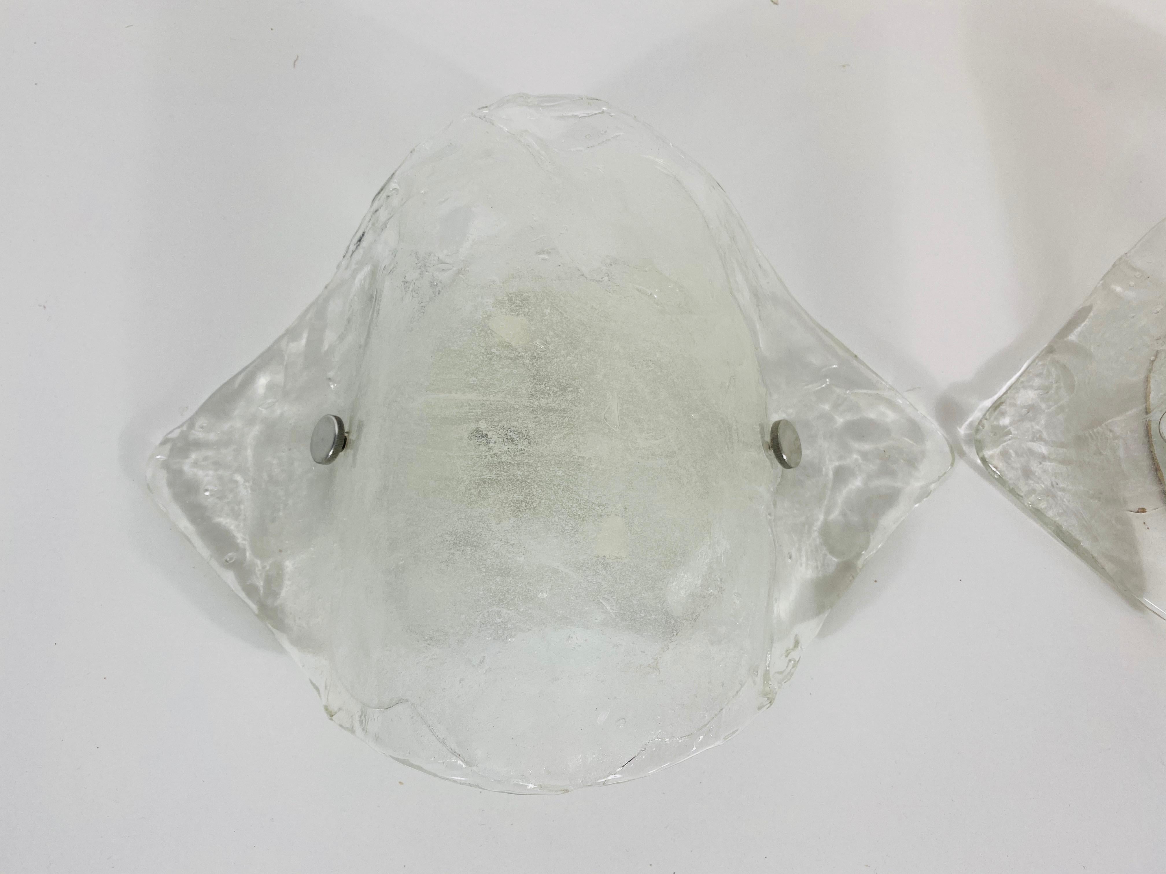 Rare Frosted Ice Glass Wall Lamp by Carlo Nason for Kalmar, Austria, 1960s For Sale 1
