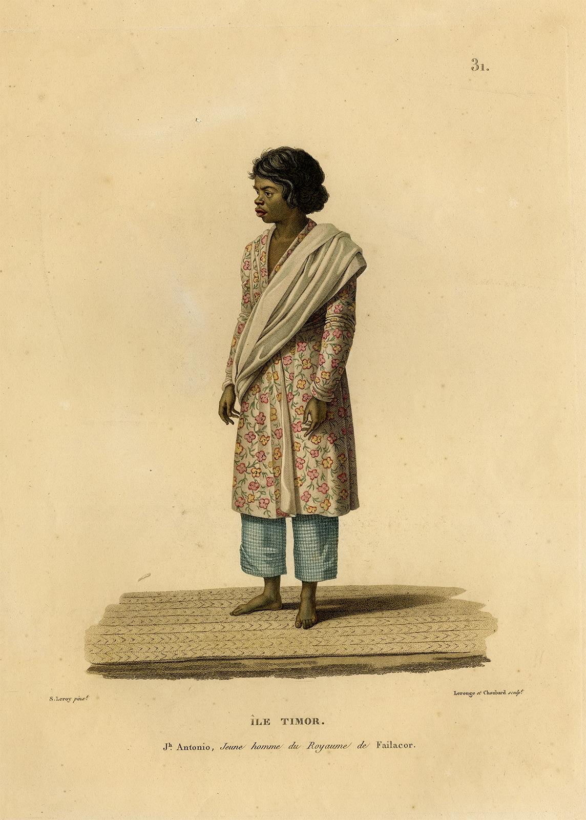 Antique print, titled: 'Ile Timor.' - ('Timor Island'). 

Full-length portrait of a native female from the Indonesian island Timor. Source: 'Voyage autour du monde sur les corvettes Uranie et la Physicienne pendant les années 1817, 1818, 1819 et