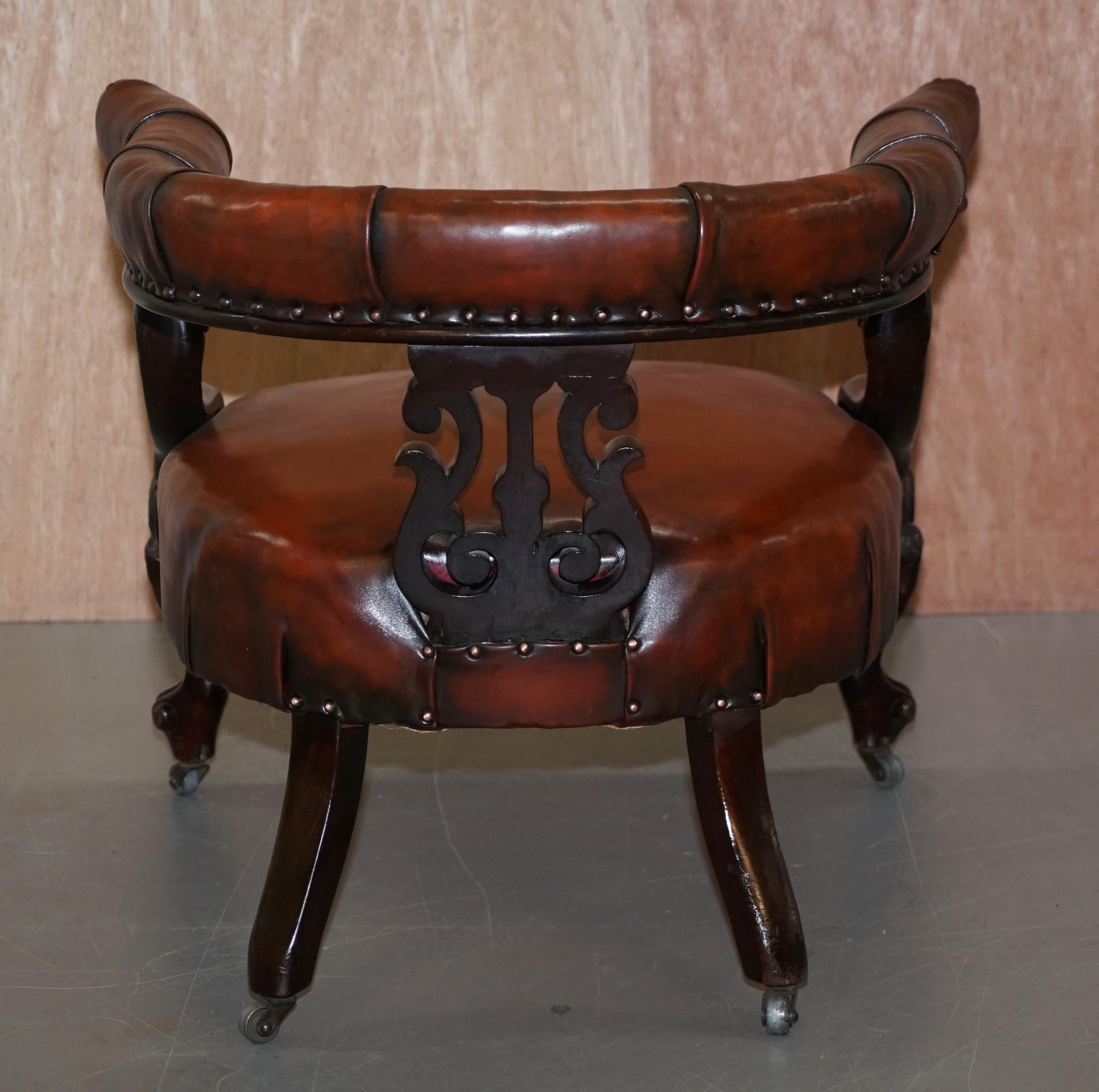 Rare Fully Restored Regency Show Framed Carved Hardwood Brown Leather Armchair For Sale 7