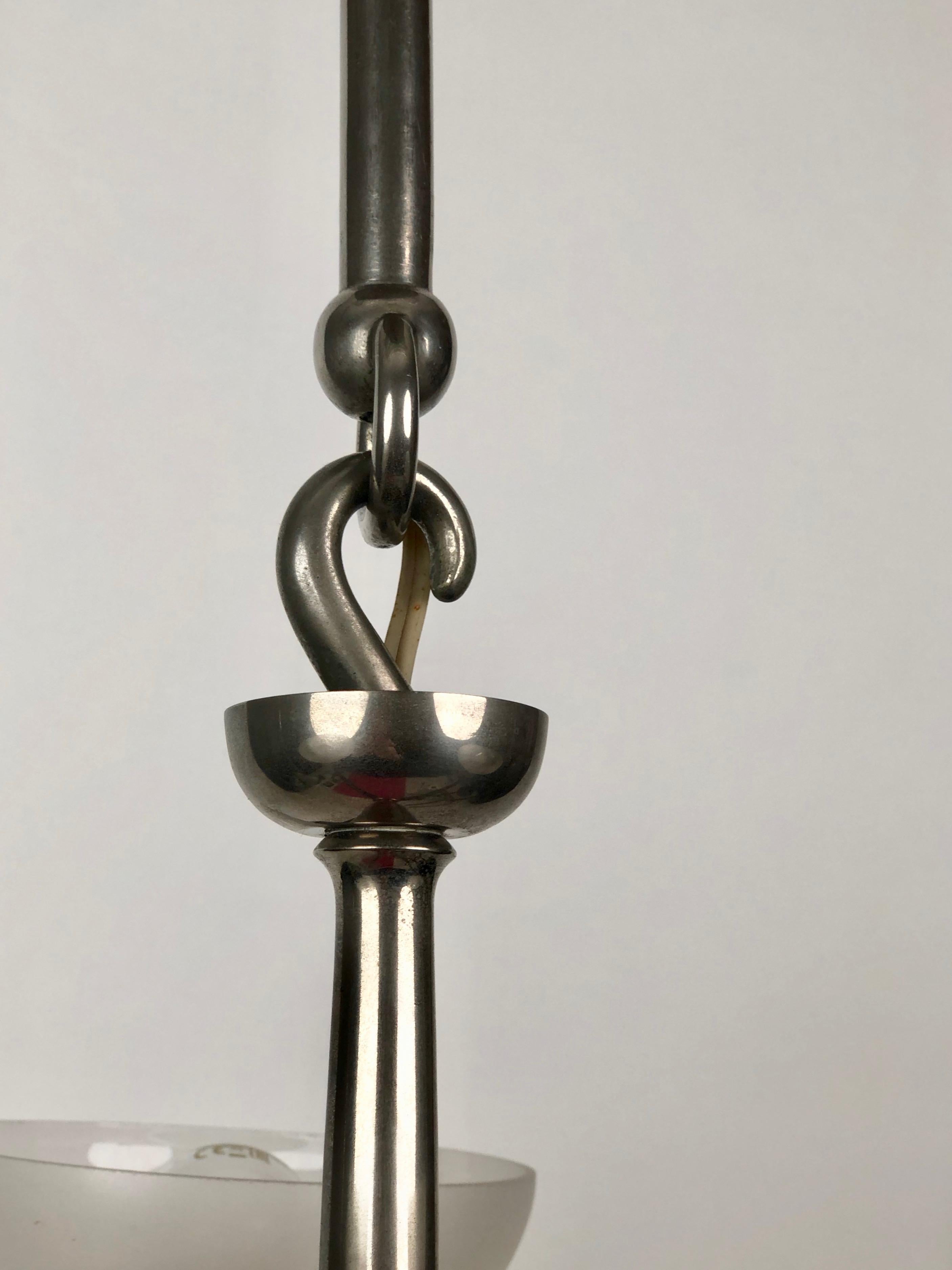 Aluminium Rare lampe à suspension fonctionnelle des années 1930, Autriche en vente
