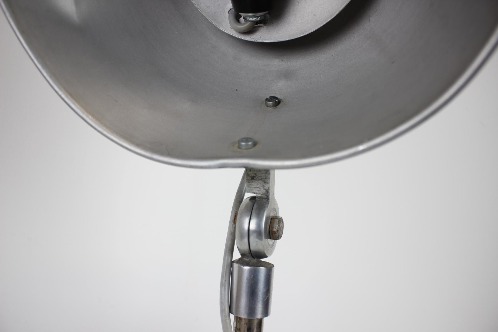 Rare Functionalist Table Lamp, Czechoslovakia, 1920's In Good Condition For Sale In Praha, CZ
