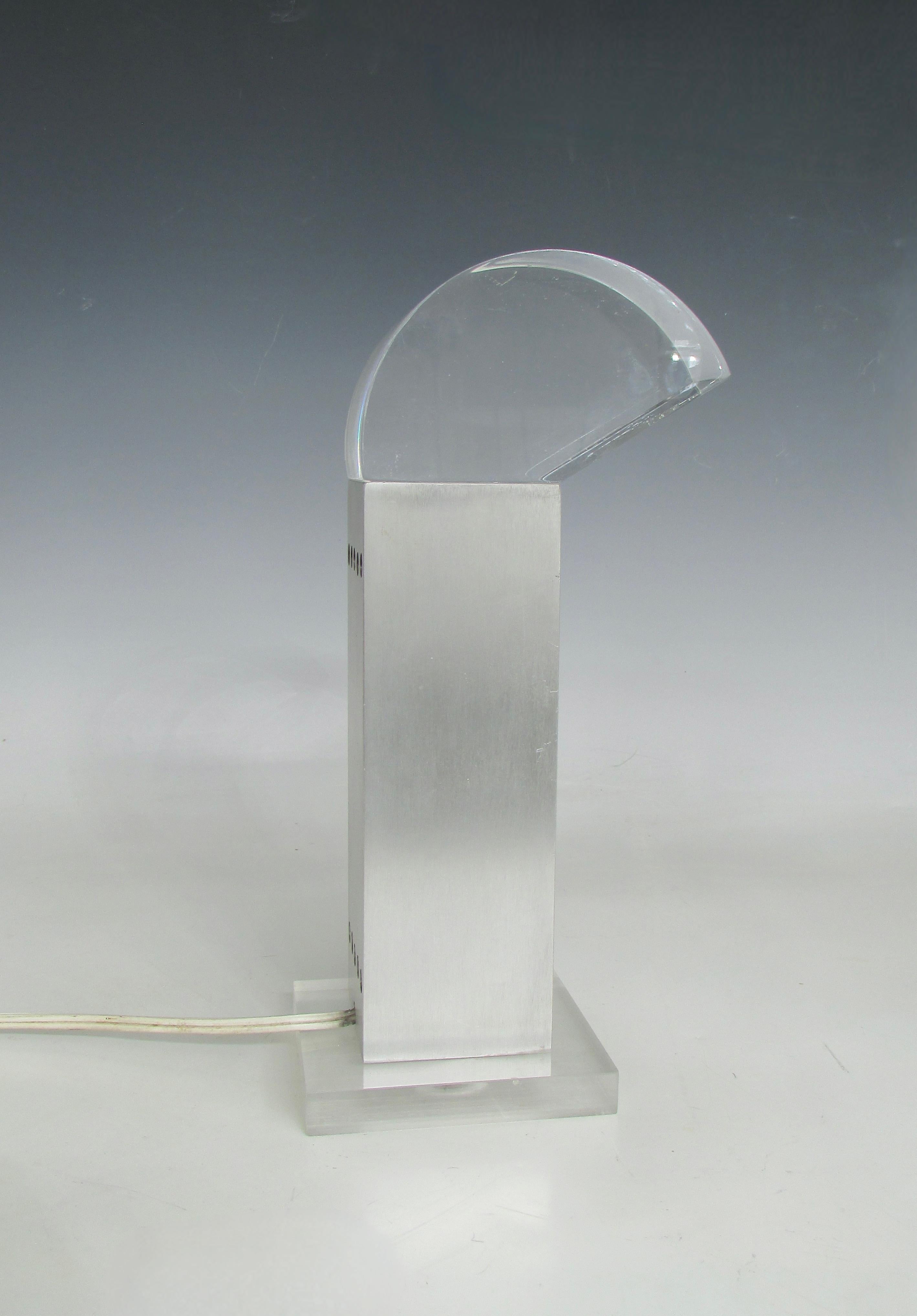 Rare Gaetano Missaglia designed small aluminum with acrylic diffuser table lamp For Sale 3