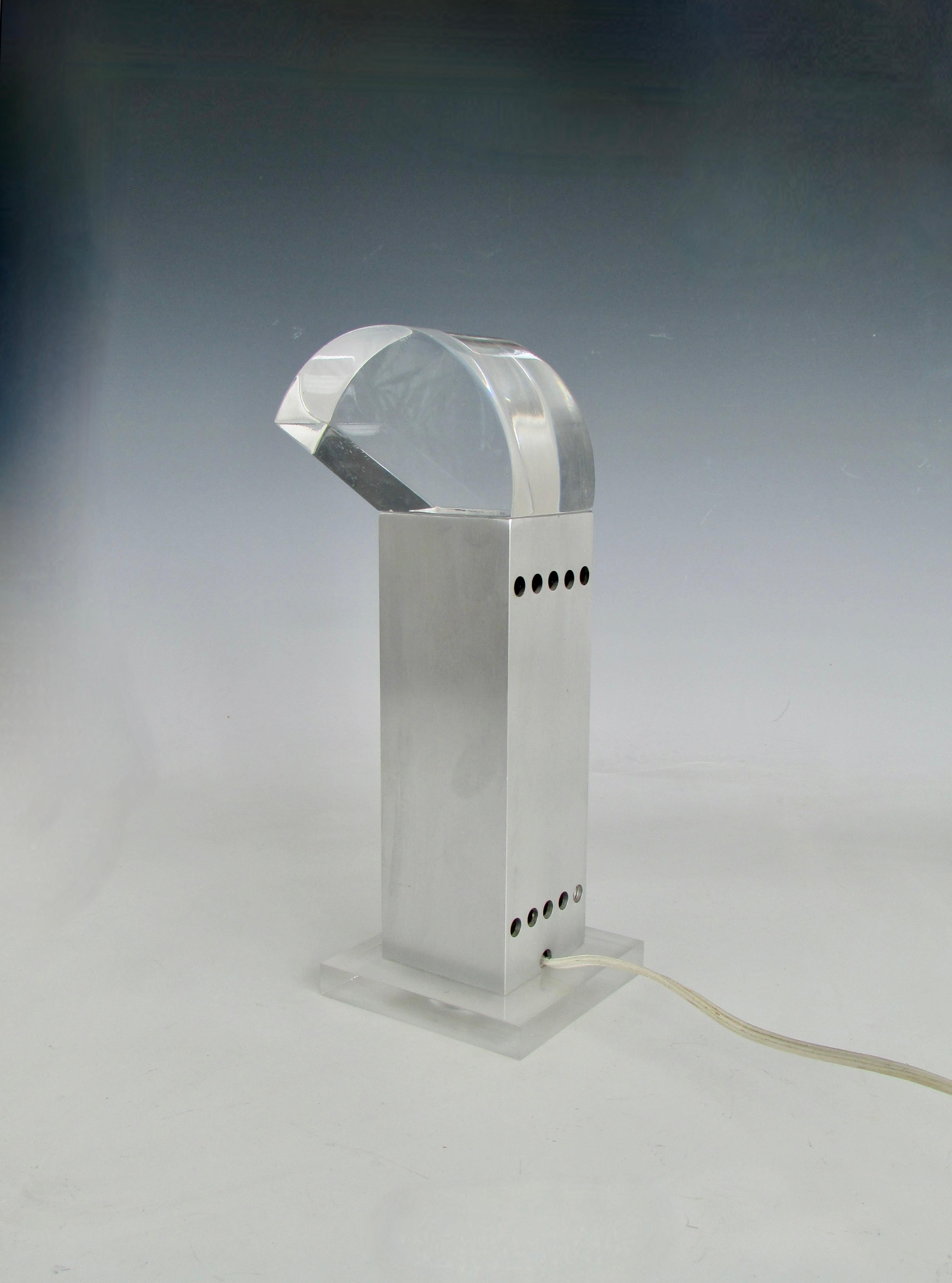 Rare Gaetano Missaglia designed small aluminum with acrylic diffuser table lamp For Sale 8