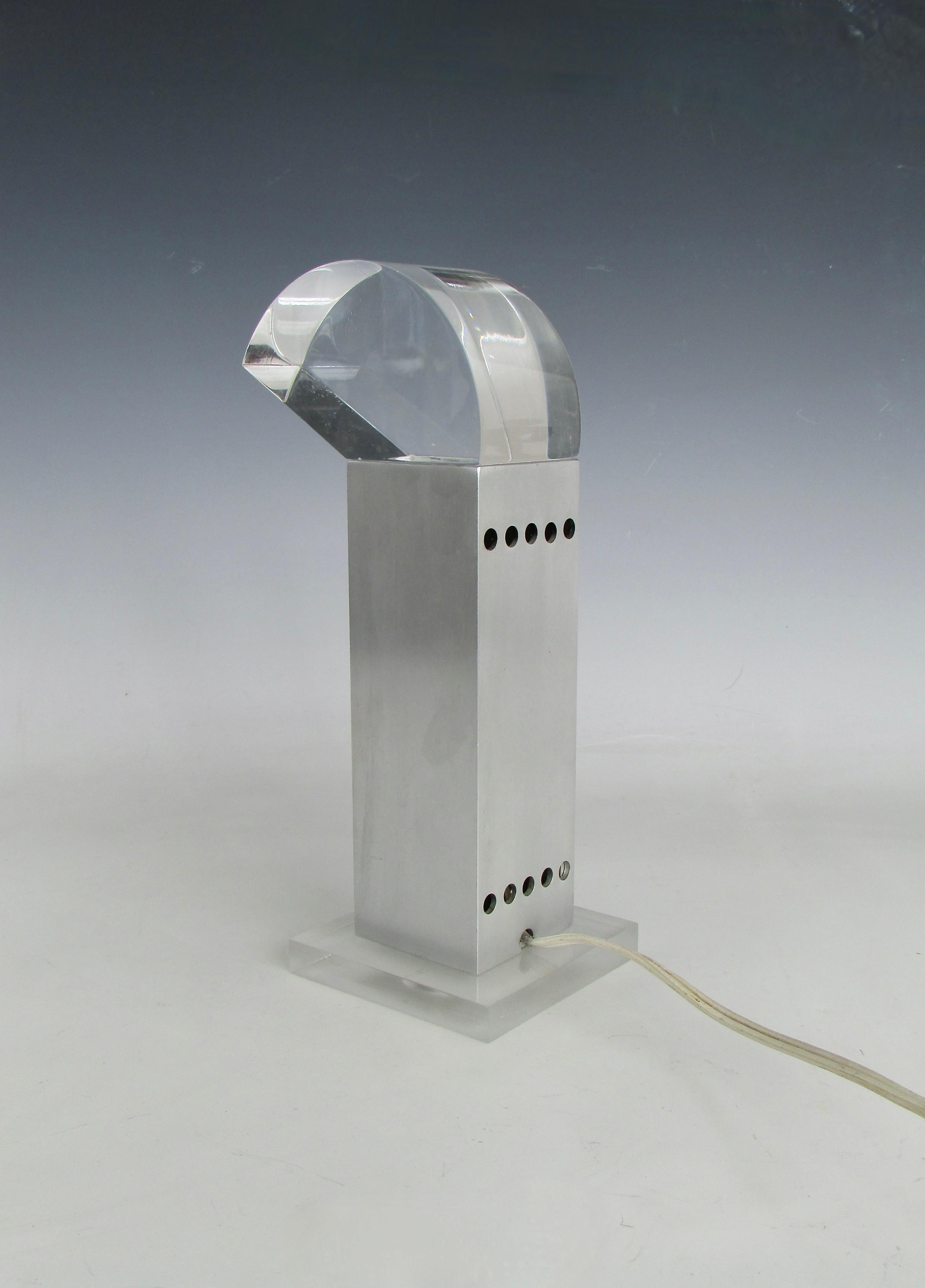 Rare Gaetano Missaglia designed small aluminum with acrylic diffuser table lamp For Sale 9