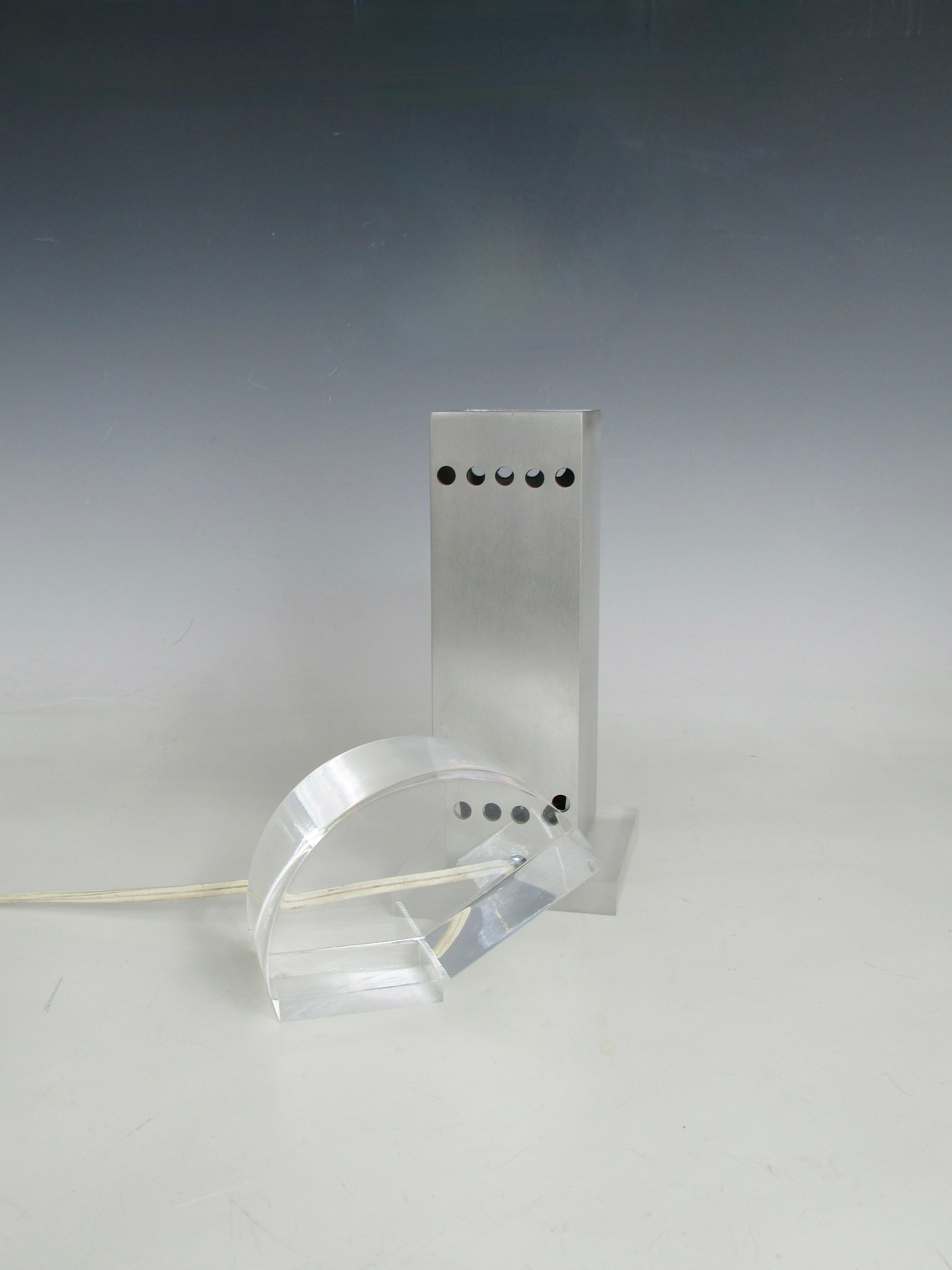 Italian Rare Gaetano Missaglia designed small aluminum with acrylic diffuser table lamp For Sale