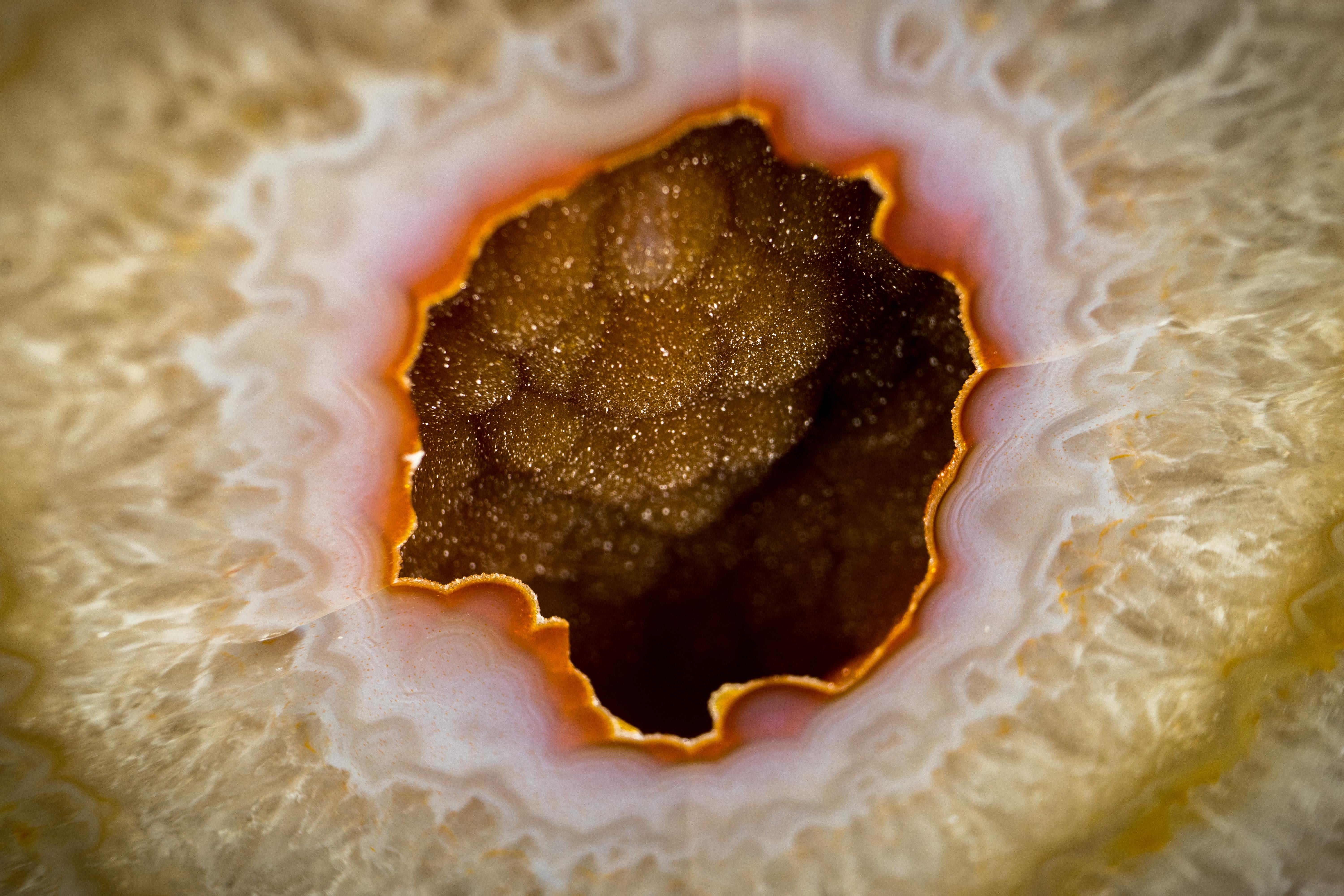 Rara Geoda de Ágata Galaxia con Drusa Galaxia Naranja Natural, Espécimen de Ágata de Galería 2