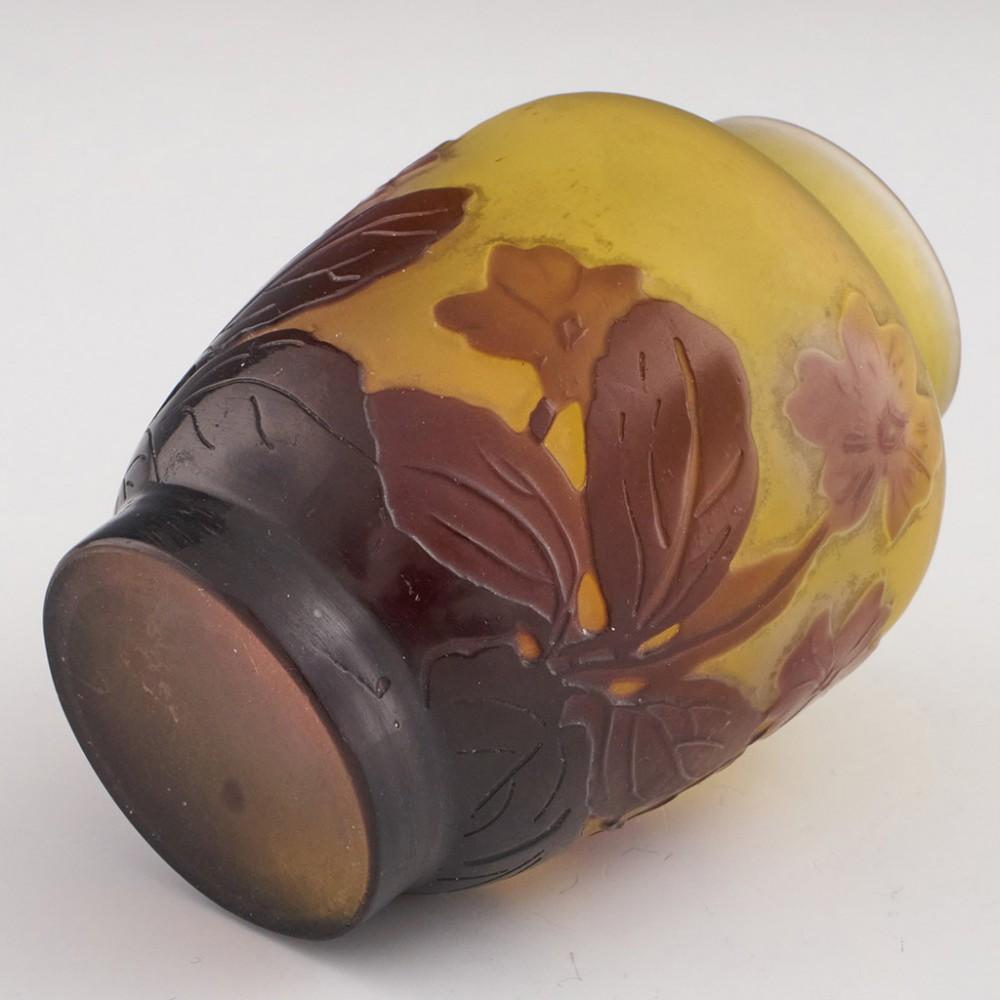 Rare Galle Miniature Cameo Vase c1920 In Good Condition For Sale In Tunbridge Wells, GB