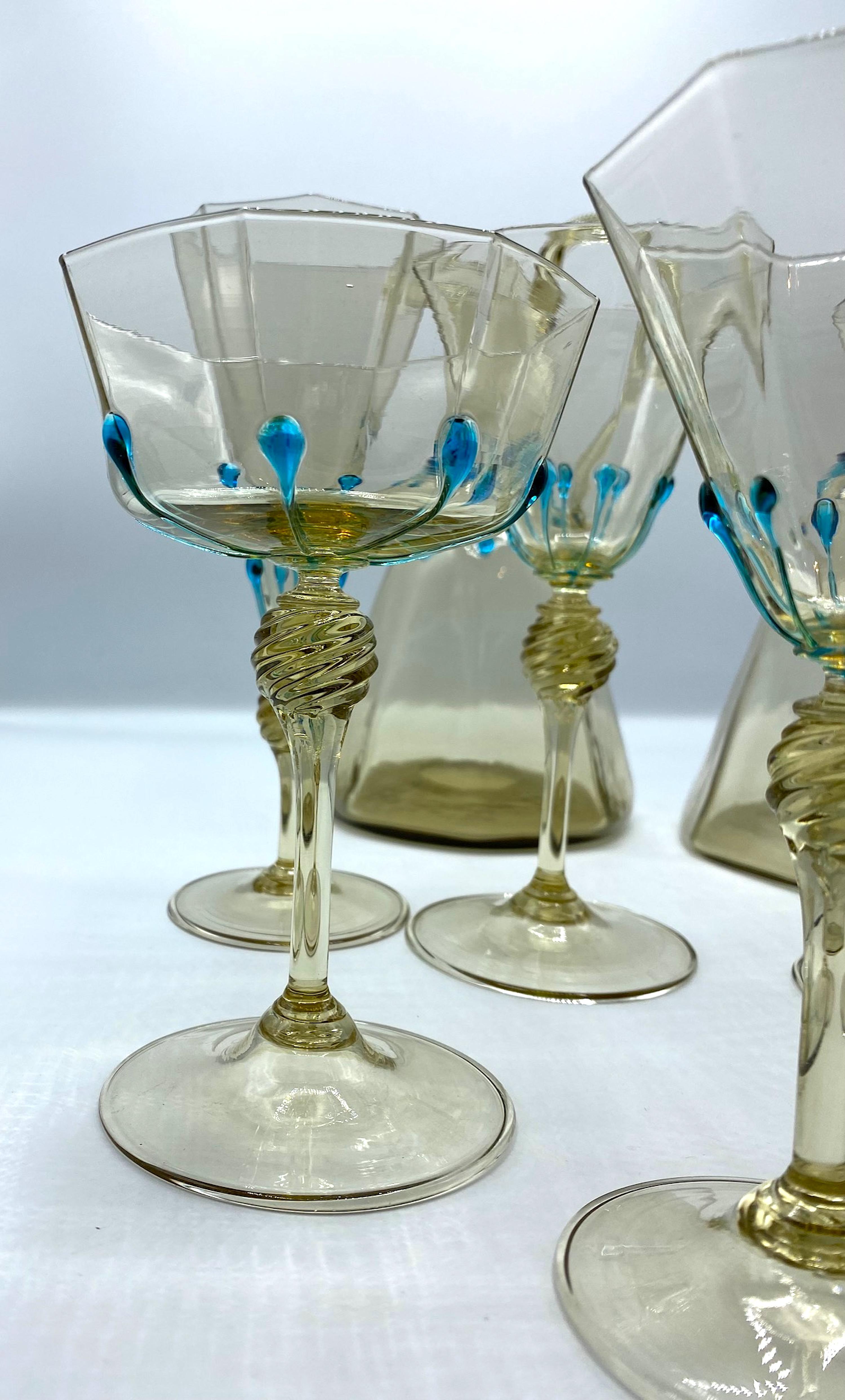 Mid-Century moderno Rara cristalleria veneziana di Galliano Ferro degli anni '50 con ciotole, piatti e bottiglie in vendita