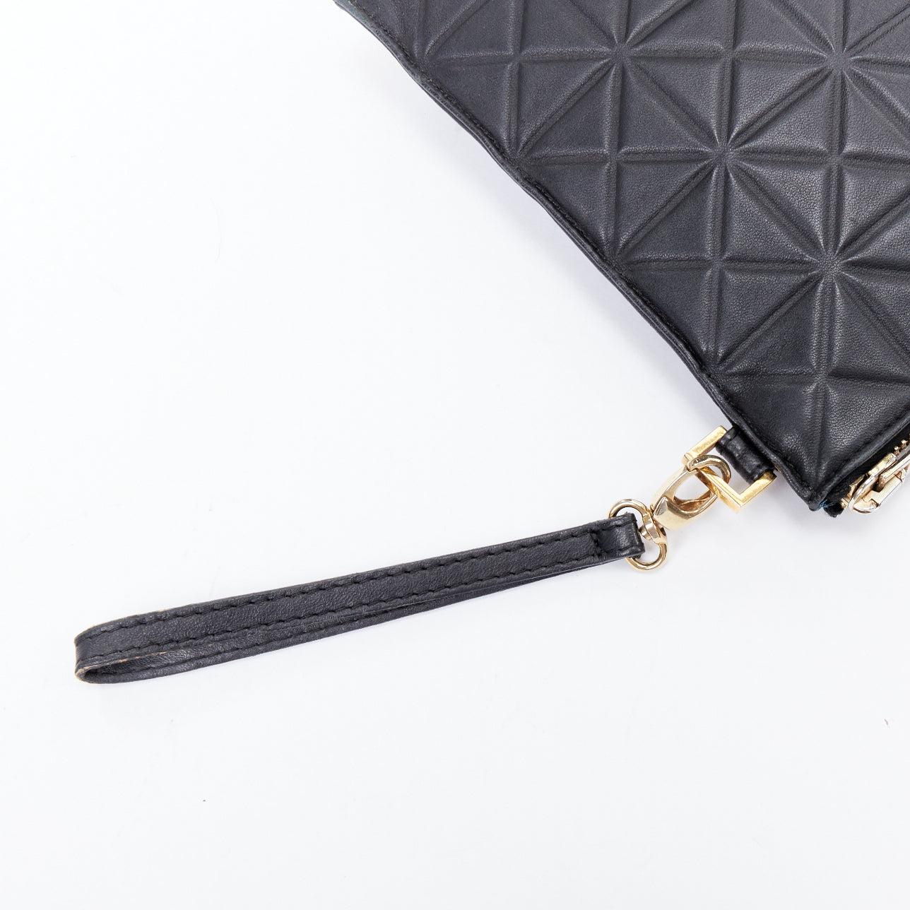 rare GARETH PUGH black leather geometric zip wrist clutch bag For Sale 2