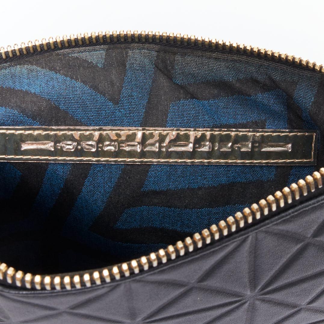 rare GARETH PUGH black leather geometric zip wrist clutch bag For Sale 4