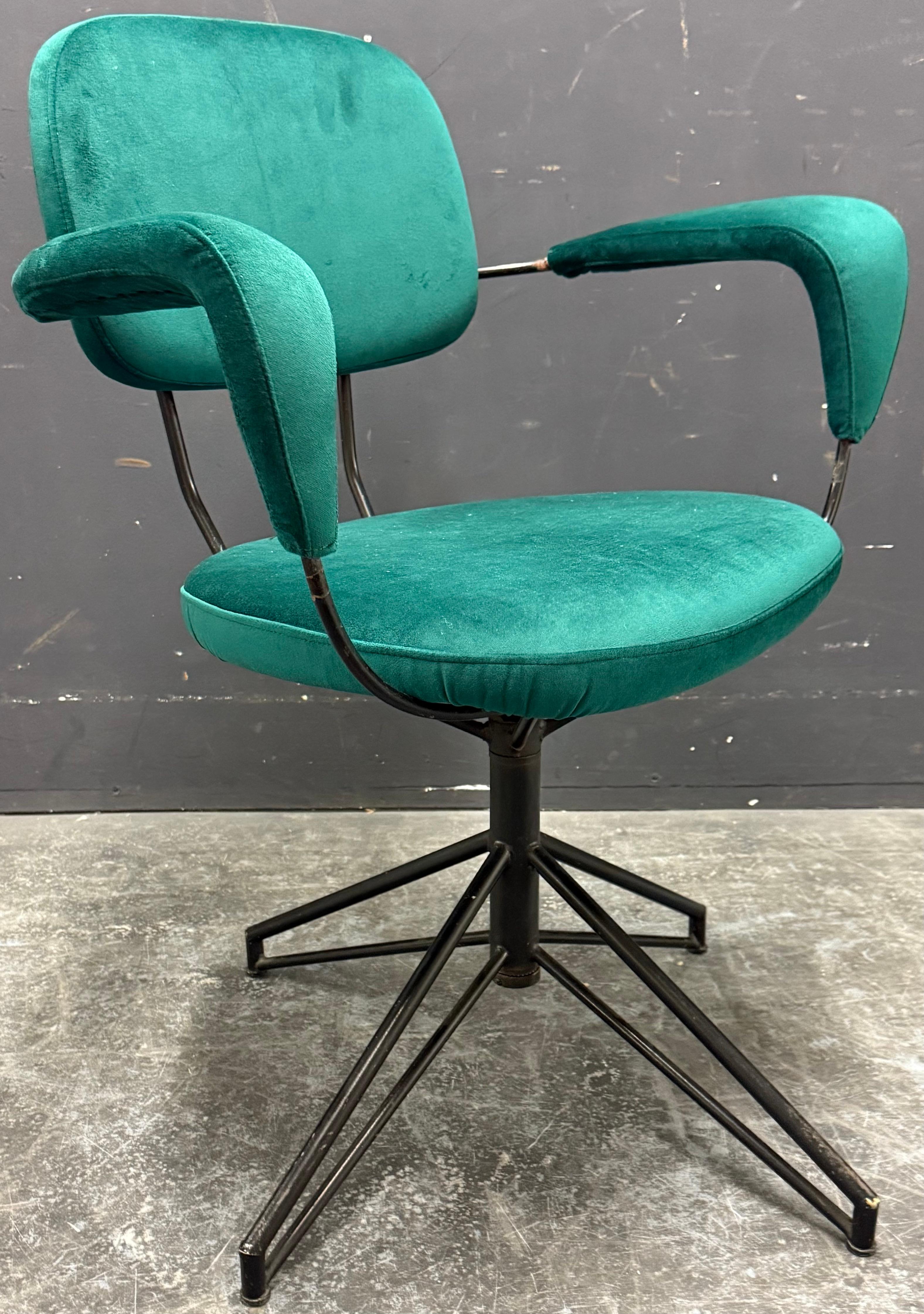 maravillosa silla de escritorio italiana. 