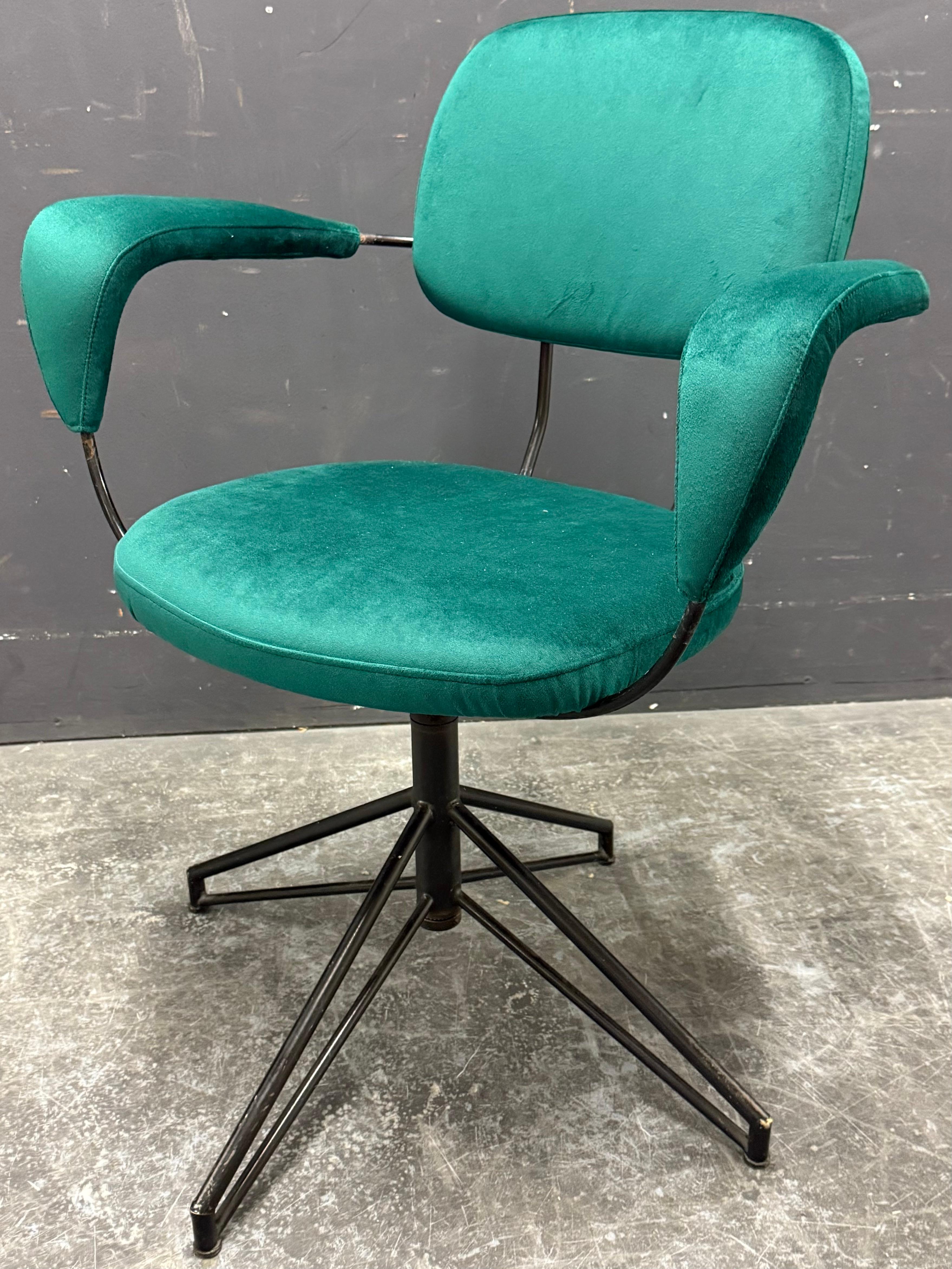 rara silla de escritorio gastone rinaldi Metal en venta