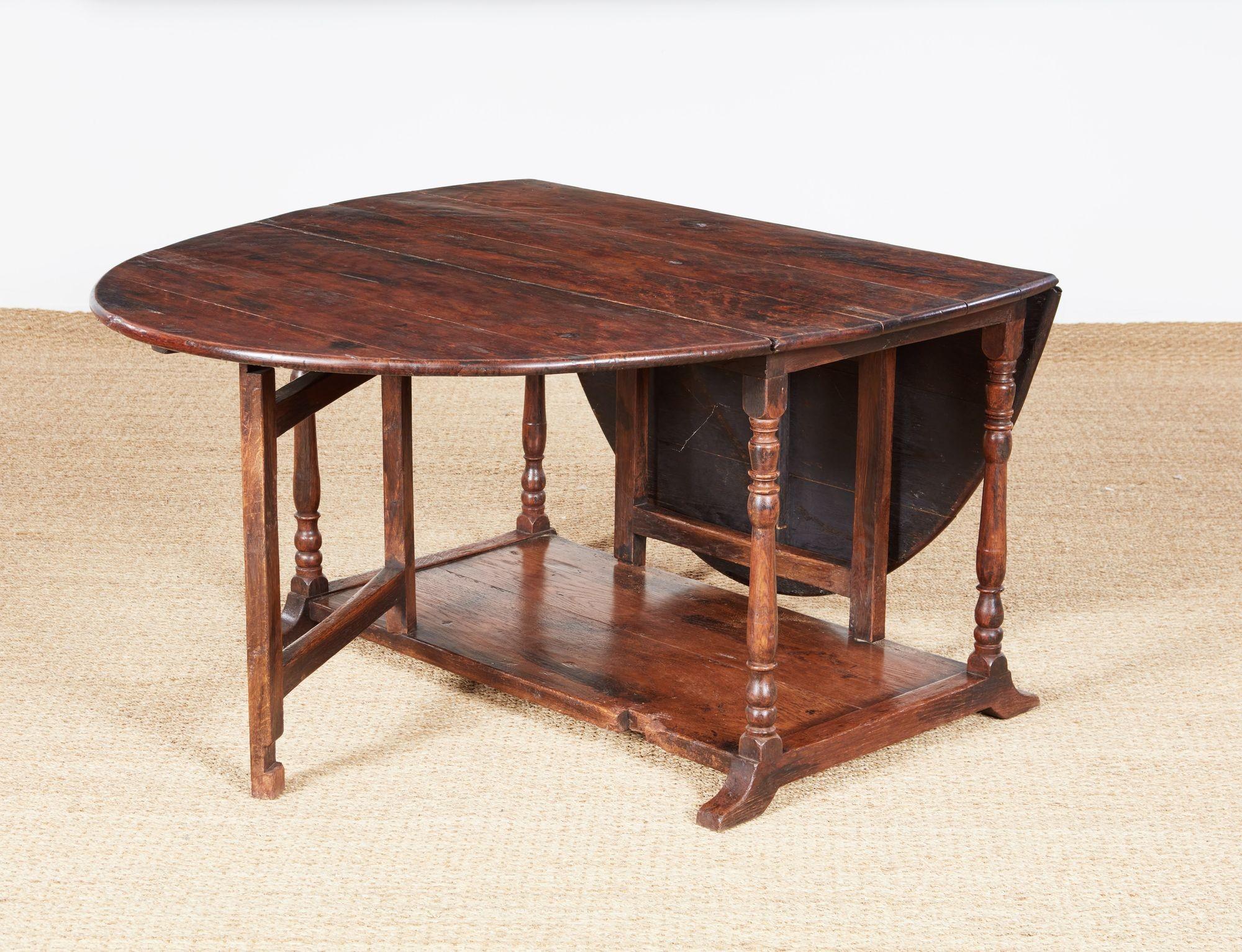 Rare Gateleg Dining Table with Potboard Base 3