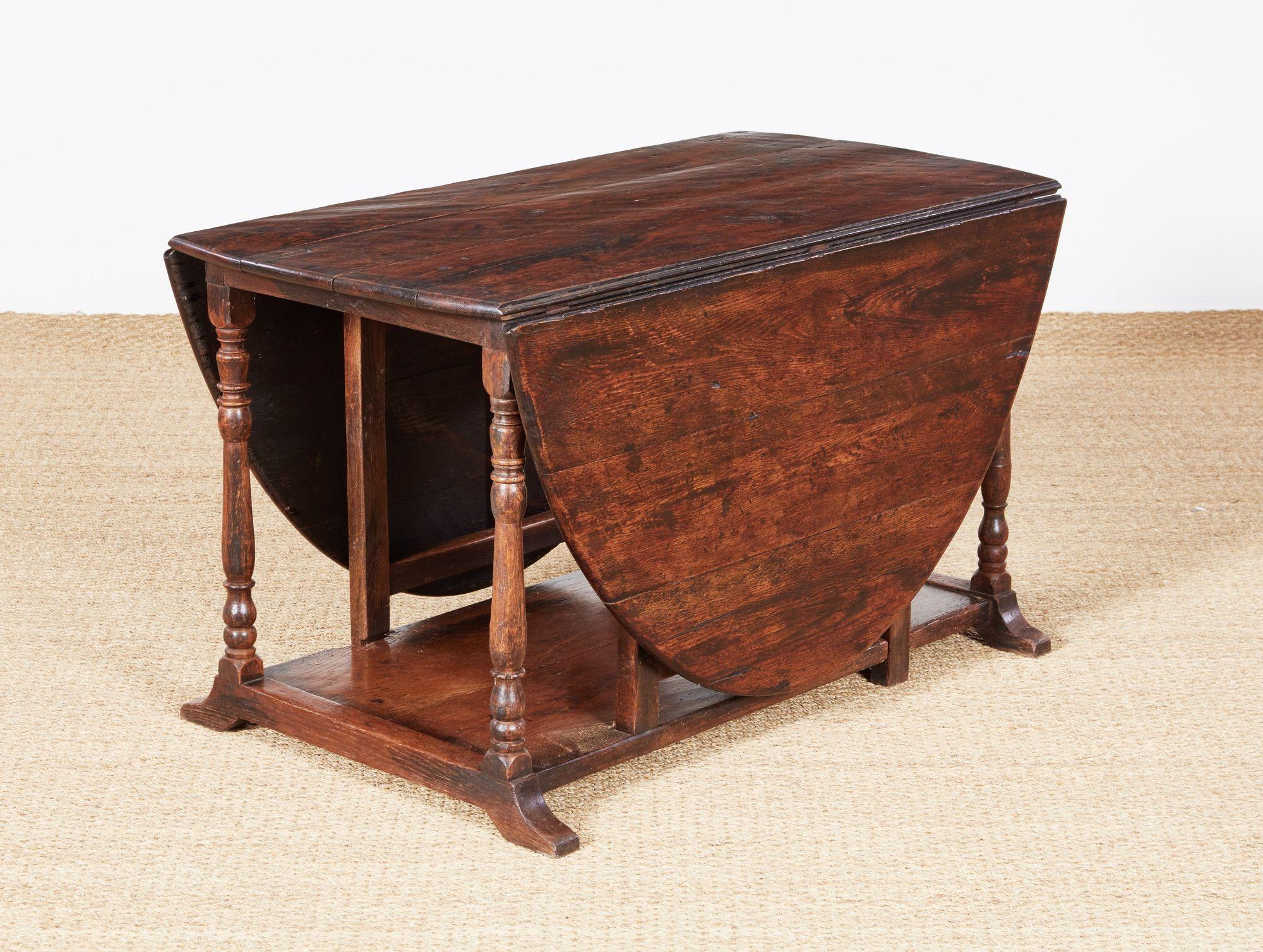 Jacobean Rare Gateleg Dining Table with Potboard Base