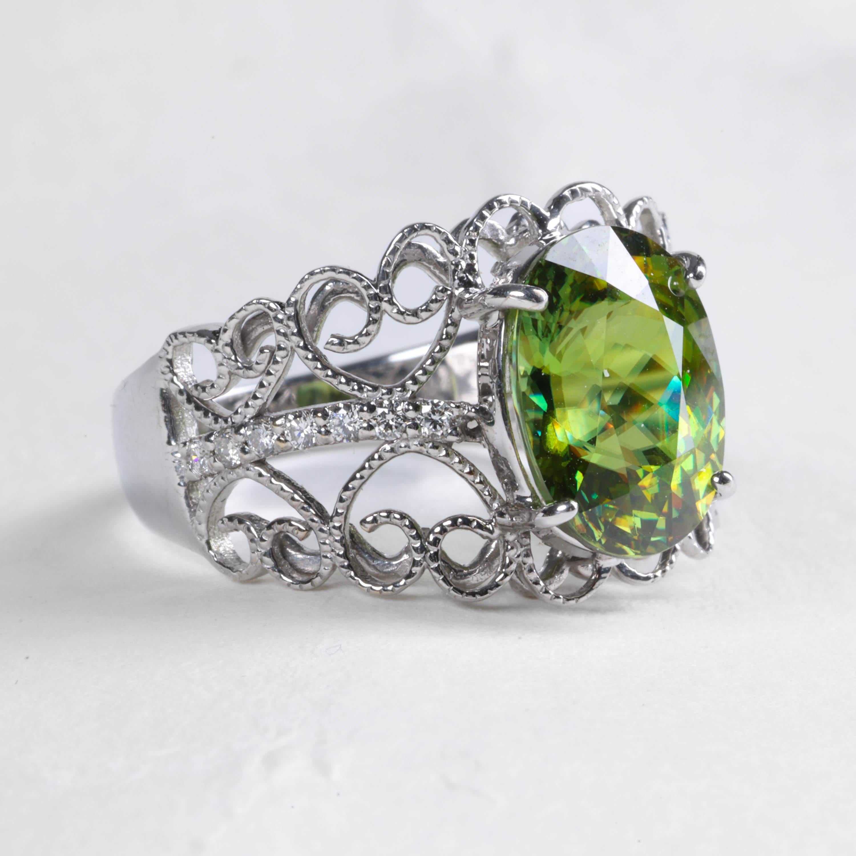 Contemporary Sphene (Titanite) Exotic Gemstone Ring 4.05 Carats, Flashy & Fragile & Rare For Sale