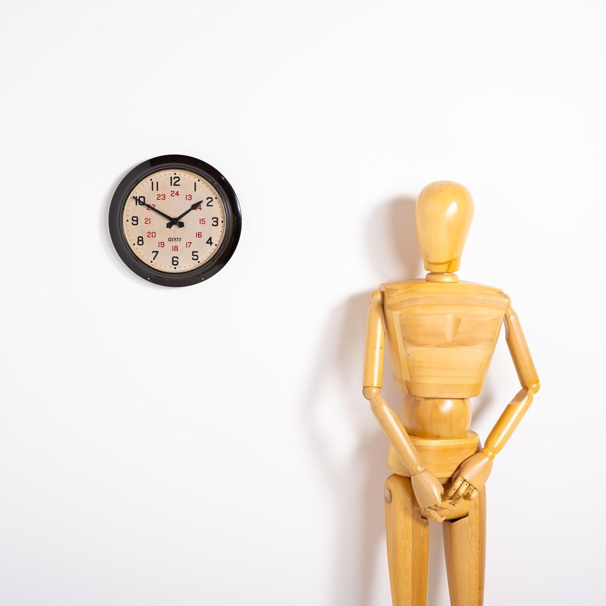 A Rare Large 24 hour Bakelite Cased Wall Clock by Gents of Leicester

A stunning vintage clock by British clockmaker Gents of Leicester, made in England circa 1930

An early C201 model constructed of a two part bakelite case in their largest