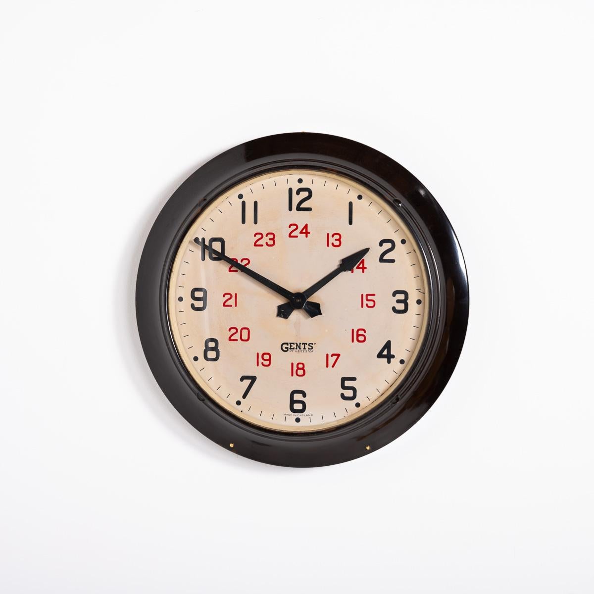 Rare Gents of Leicester 24 Hour Dial Bakelite Wall Clock In Good Condition In Nottingham, GB
