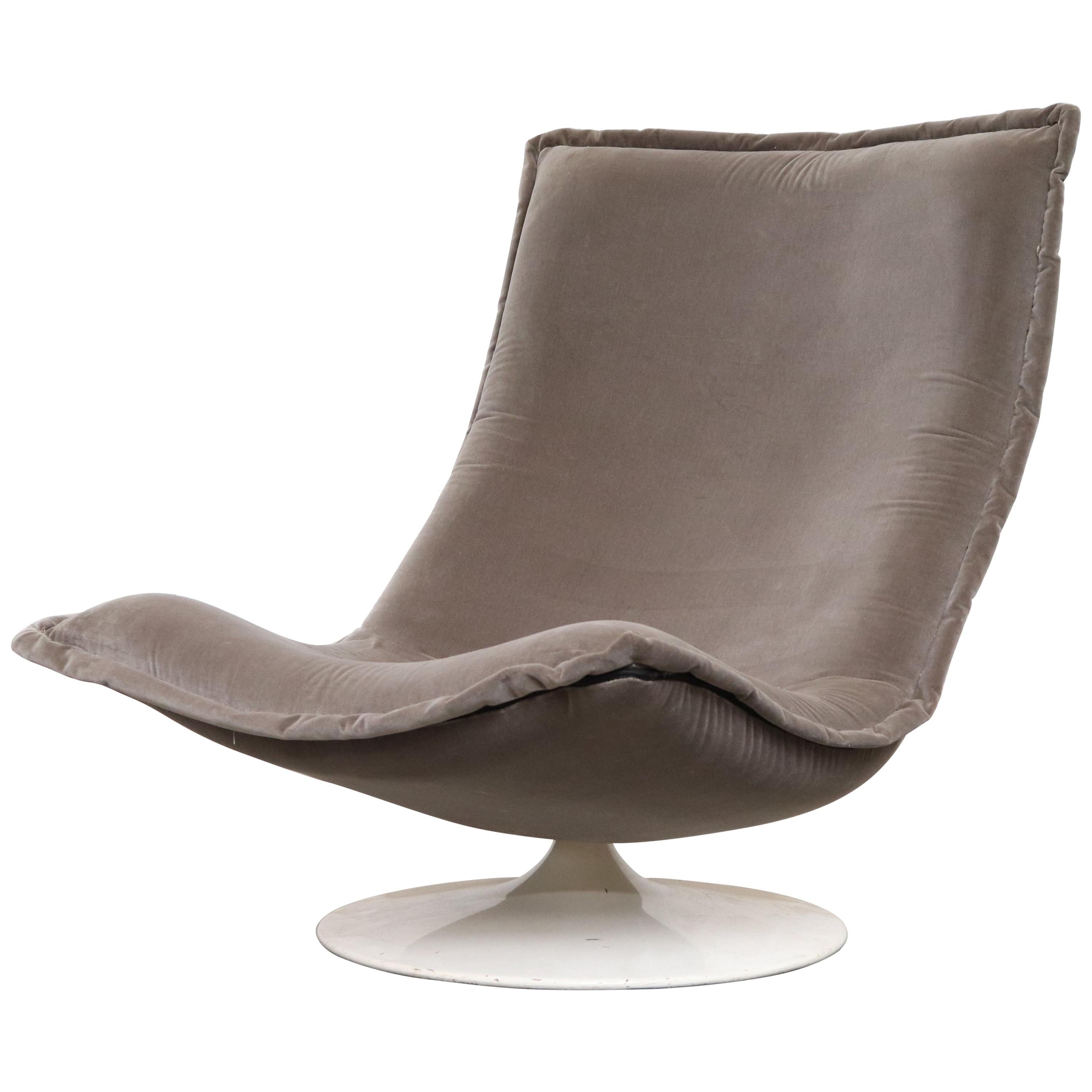 Rare Geoffrey Harcourt Pedestal Lounge Chair