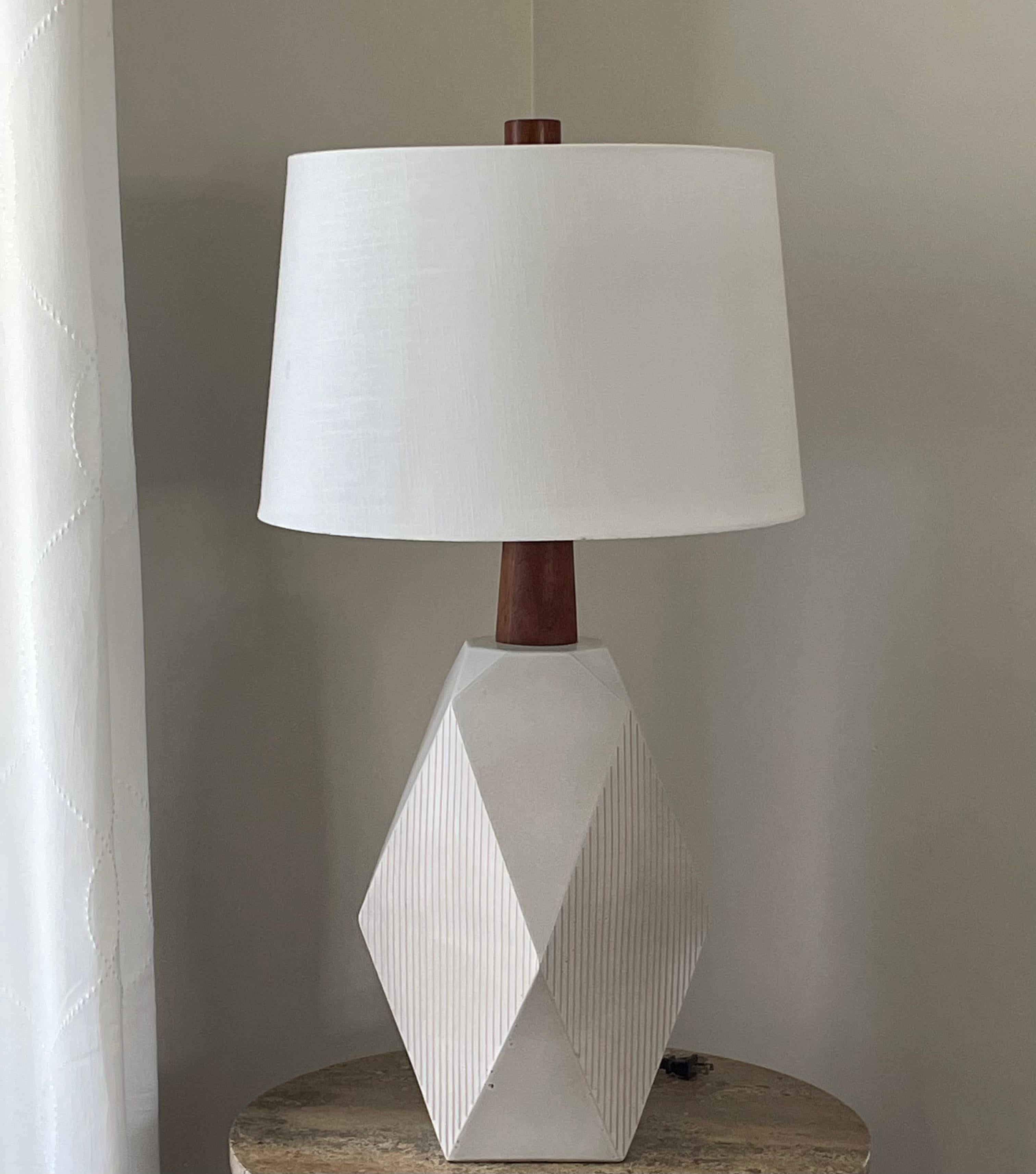 Rare Geometric Martz Table Lamp by Jane and Gordon Martz For Sale 3