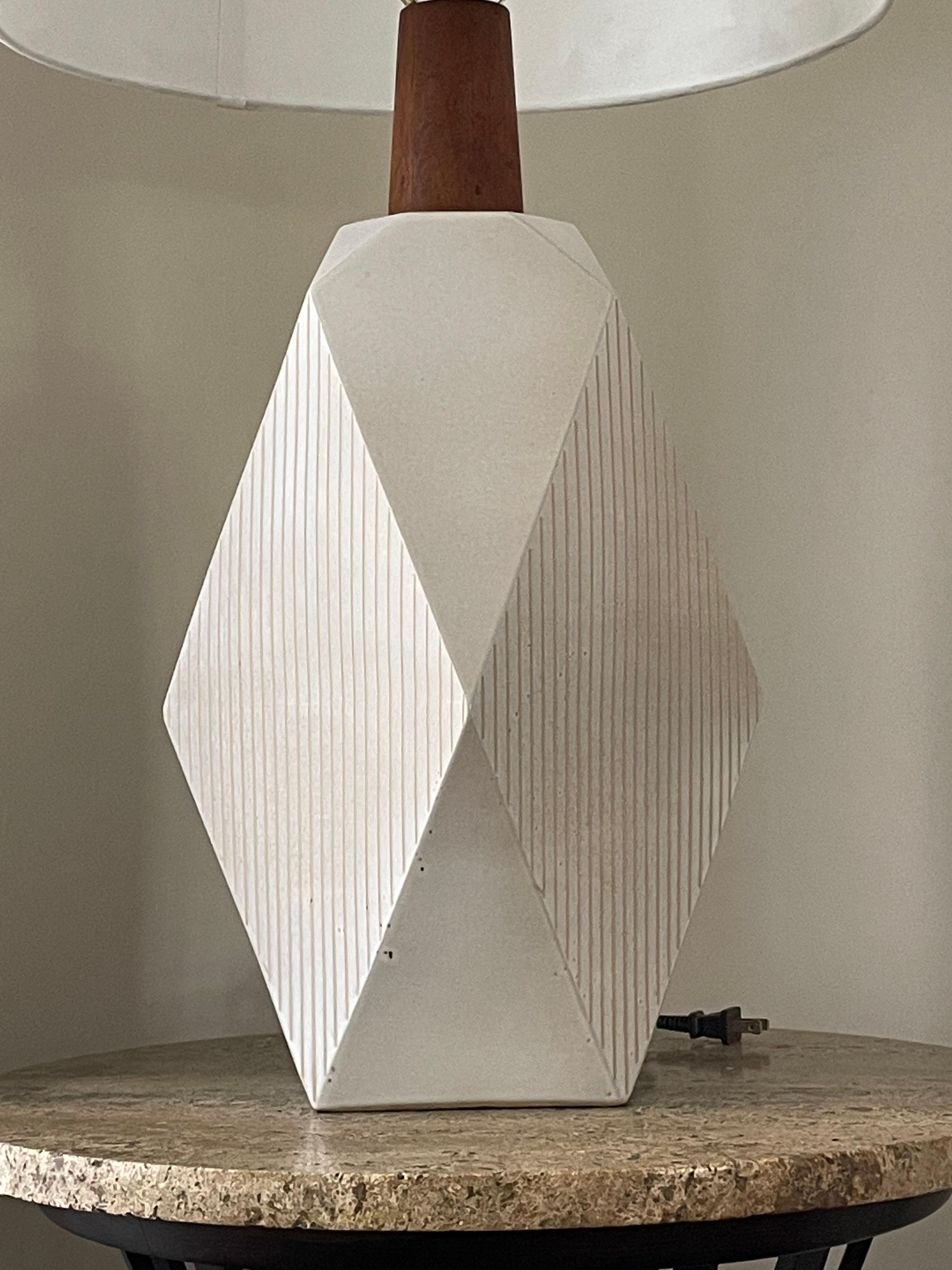 Mid-Century Modern Rare Geometric Martz Table Lamp by Jane and Gordon Martz For Sale