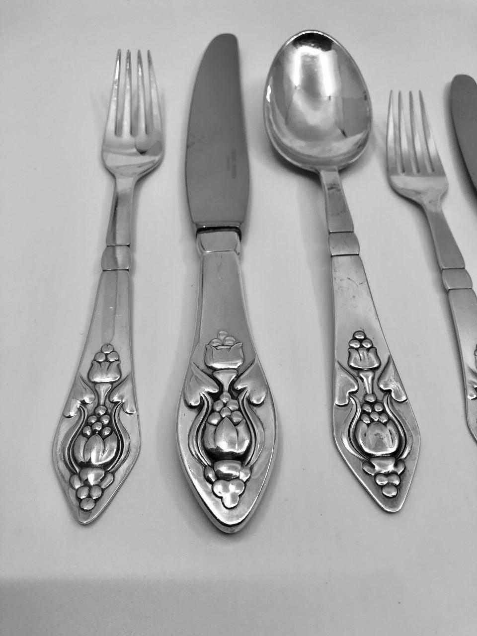 Art Nouveau Rare Georg Jensen Complete Set Fuchsia Silverware Service For Sale