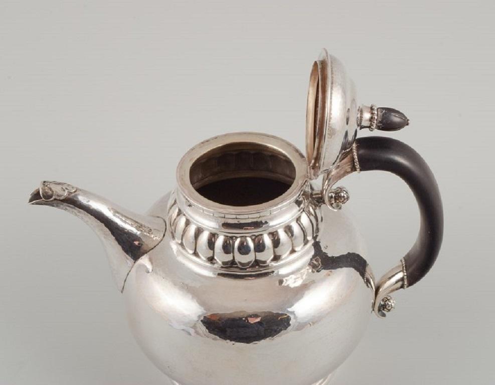 Rare Georg Jensen Teapot in Three-Towered Silver In Excellent Condition For Sale In Copenhagen, DK