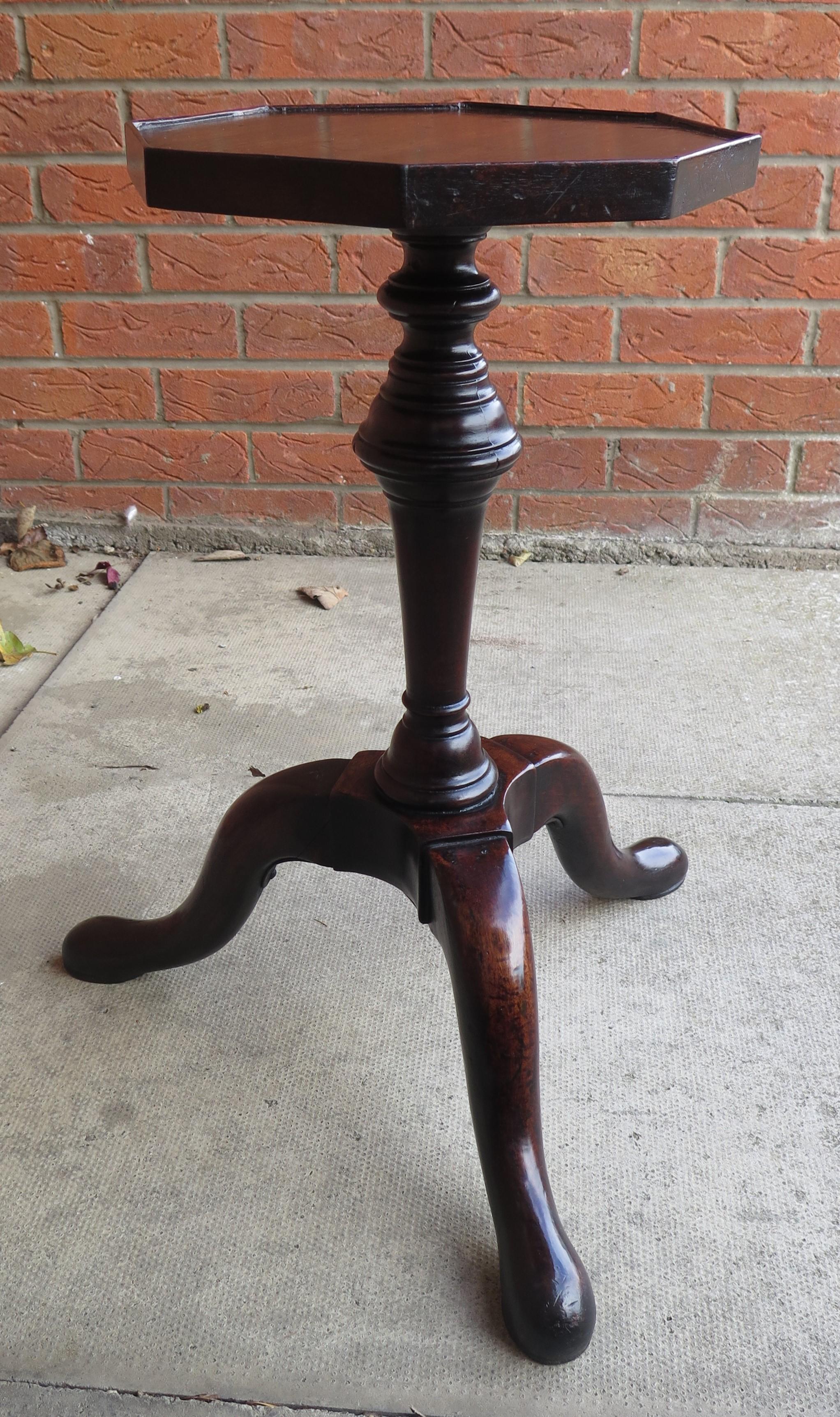 English Rare George 11 Kettle or Candle Stand Cuban Mahogany with Tripod Base, Ca 1745 