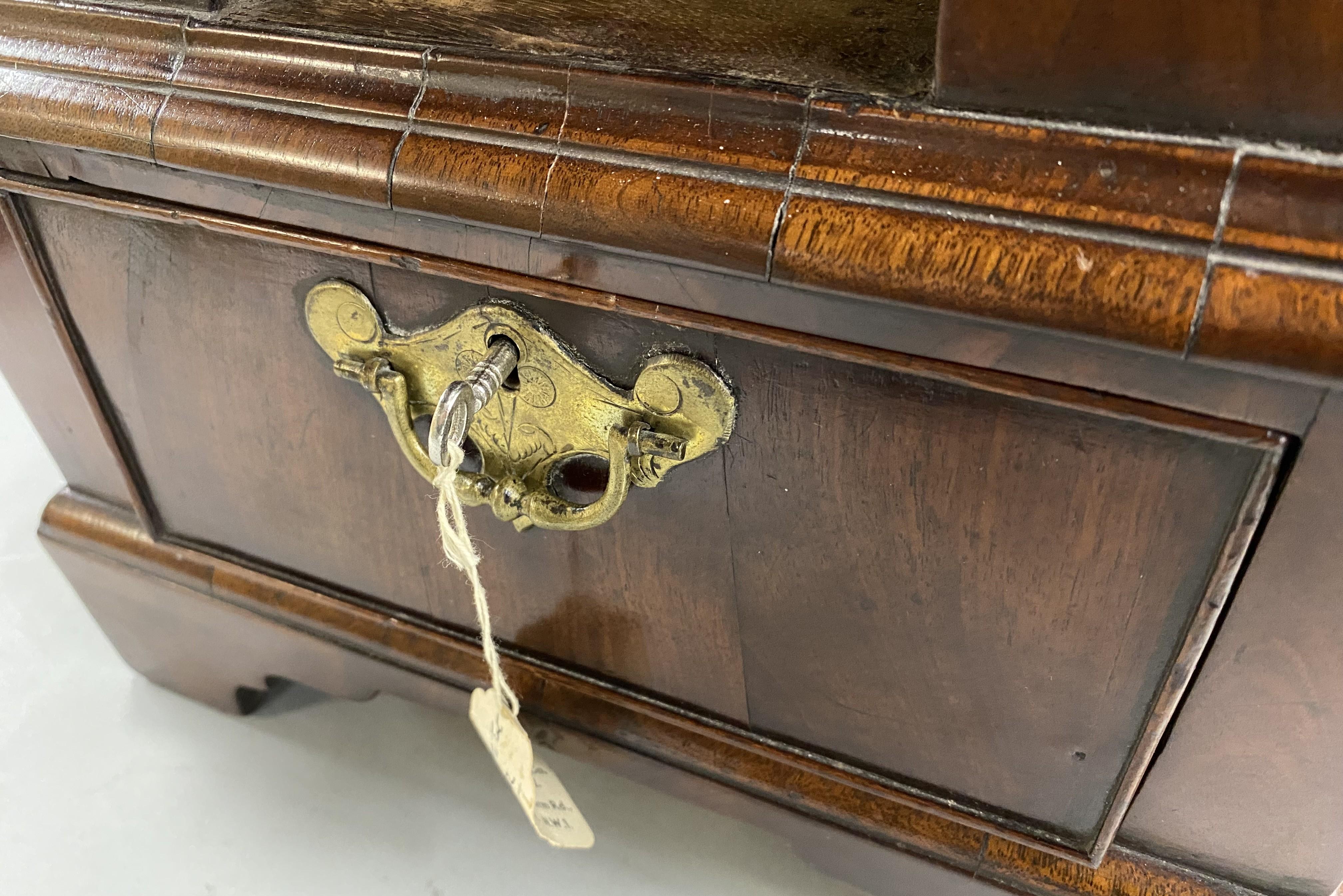 Rare George II Pagoda Form Mahogany Cellarette or Caddy For Sale 3