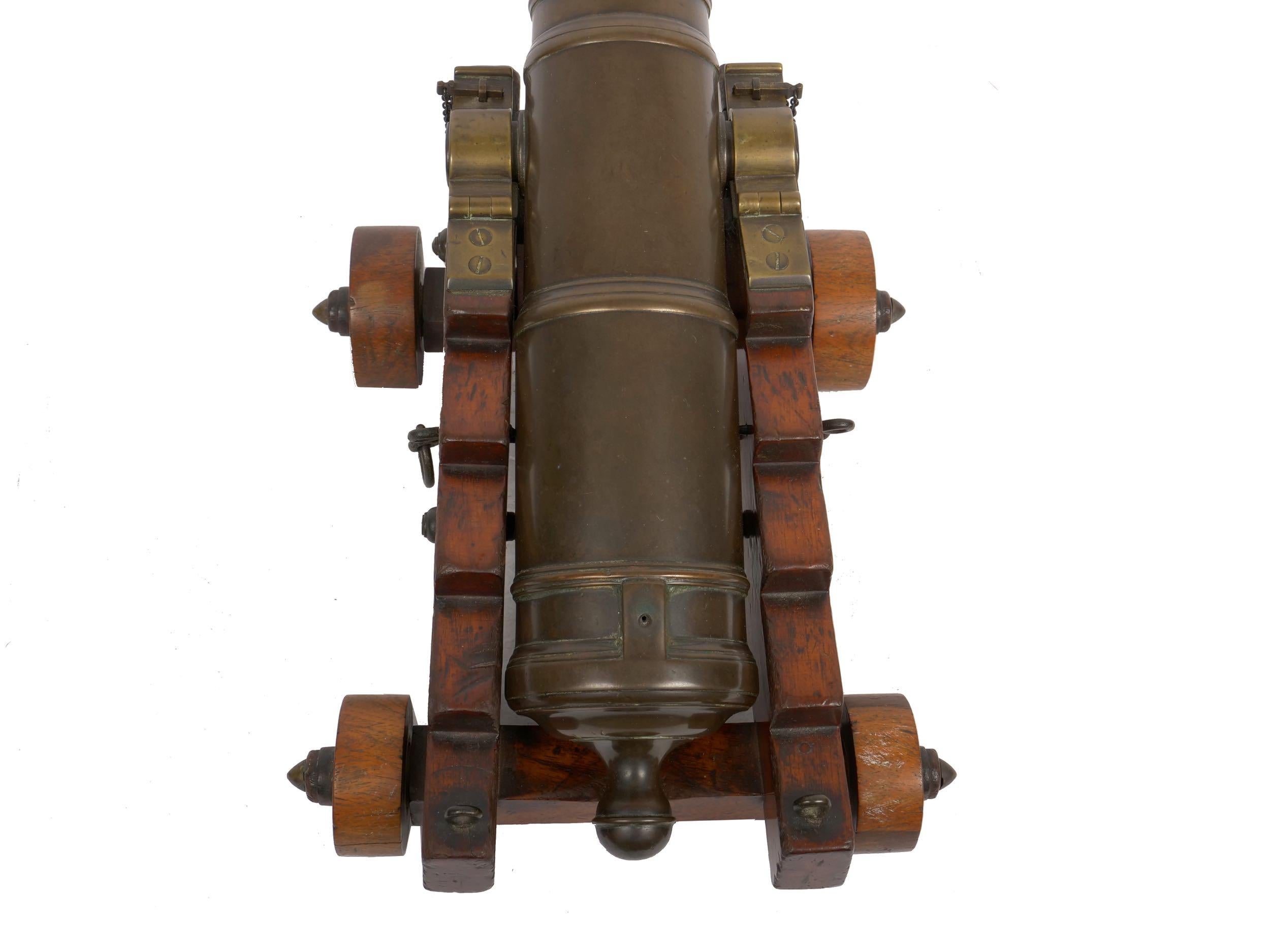Rare George III Brass and Mahogany English Antique Signal Cannon, 19th Century 6