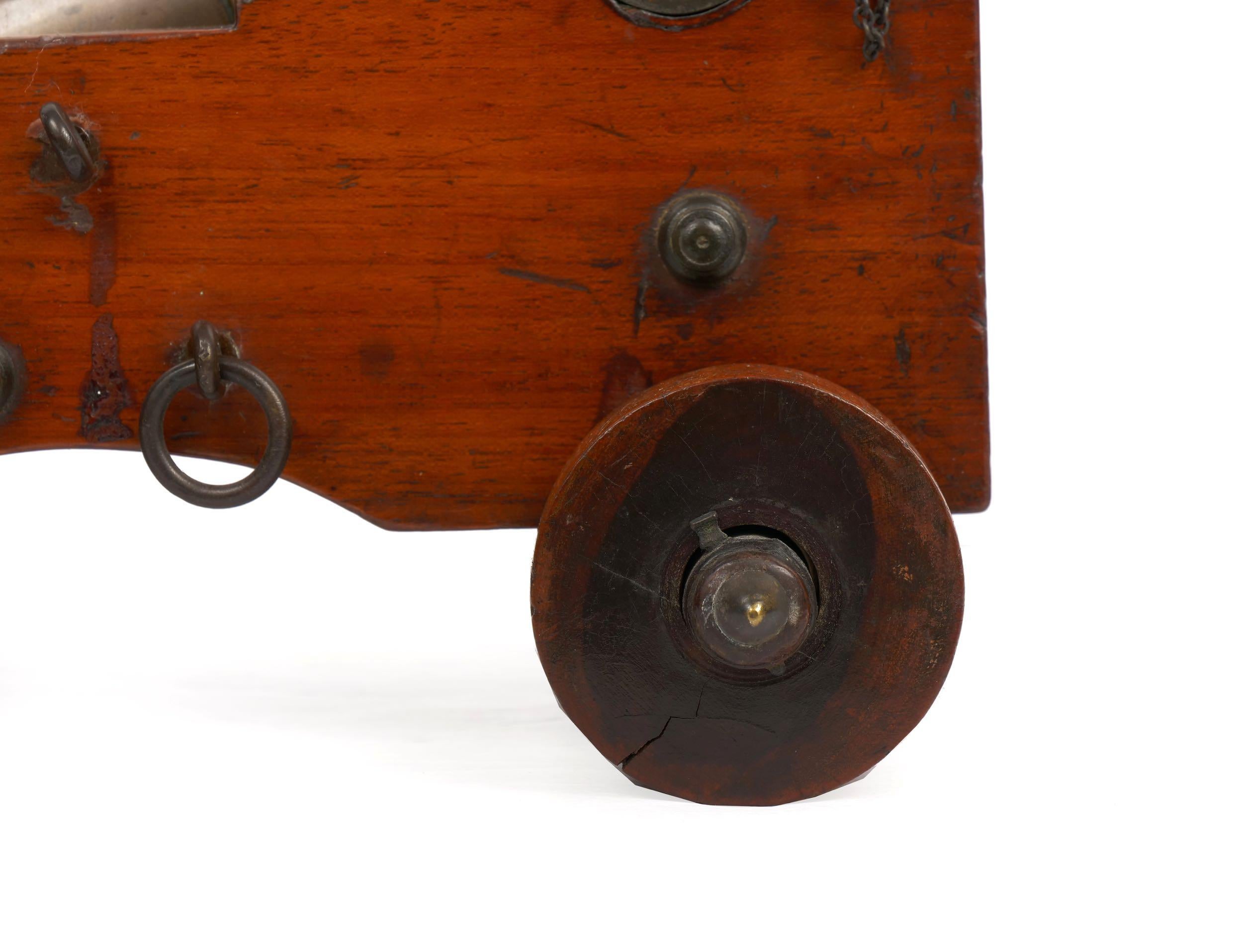 Rare George III Brass and Mahogany English Antique Signal Cannon, 19th Century 3