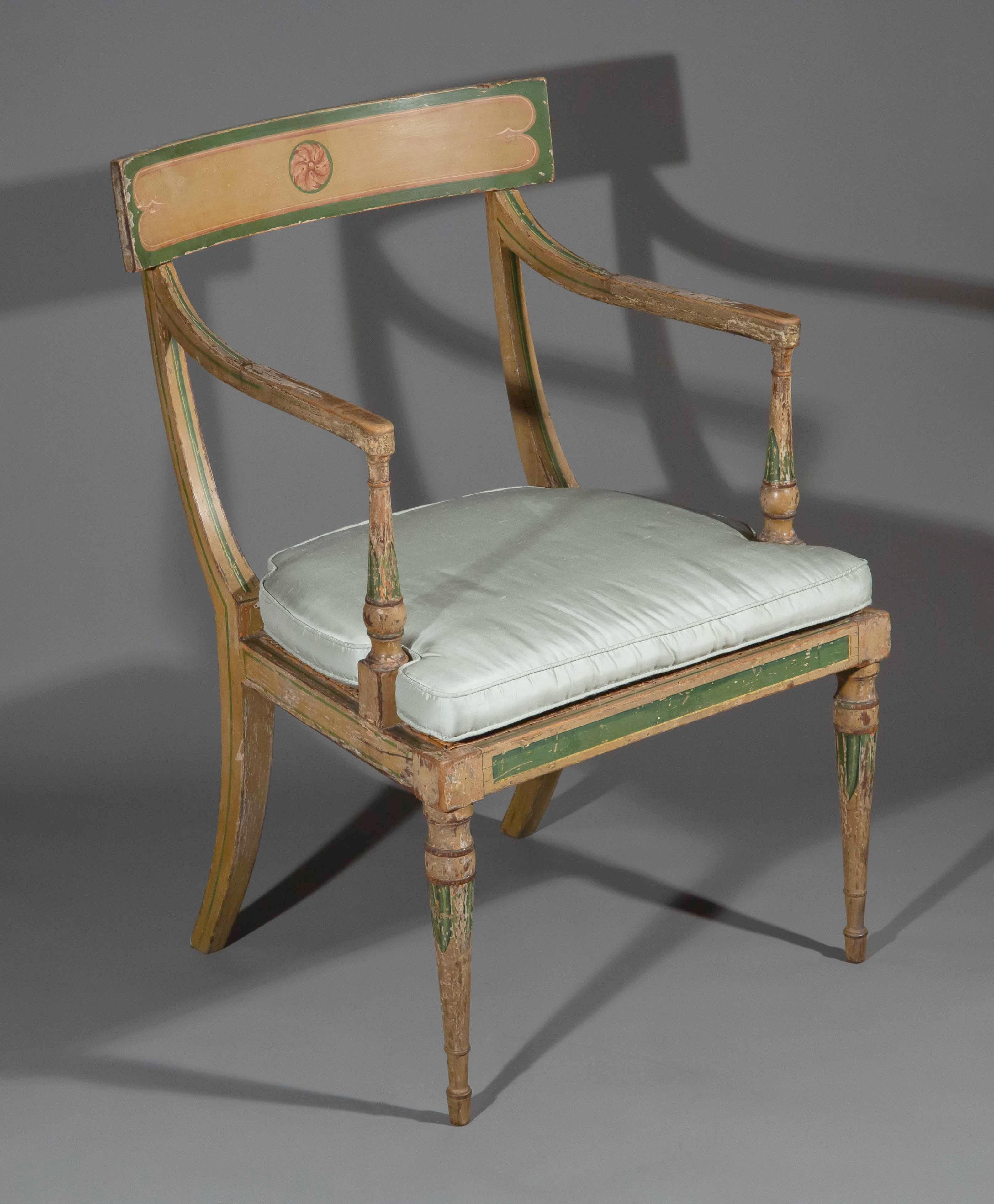 Européen Rare fauteuil peint George III en vente