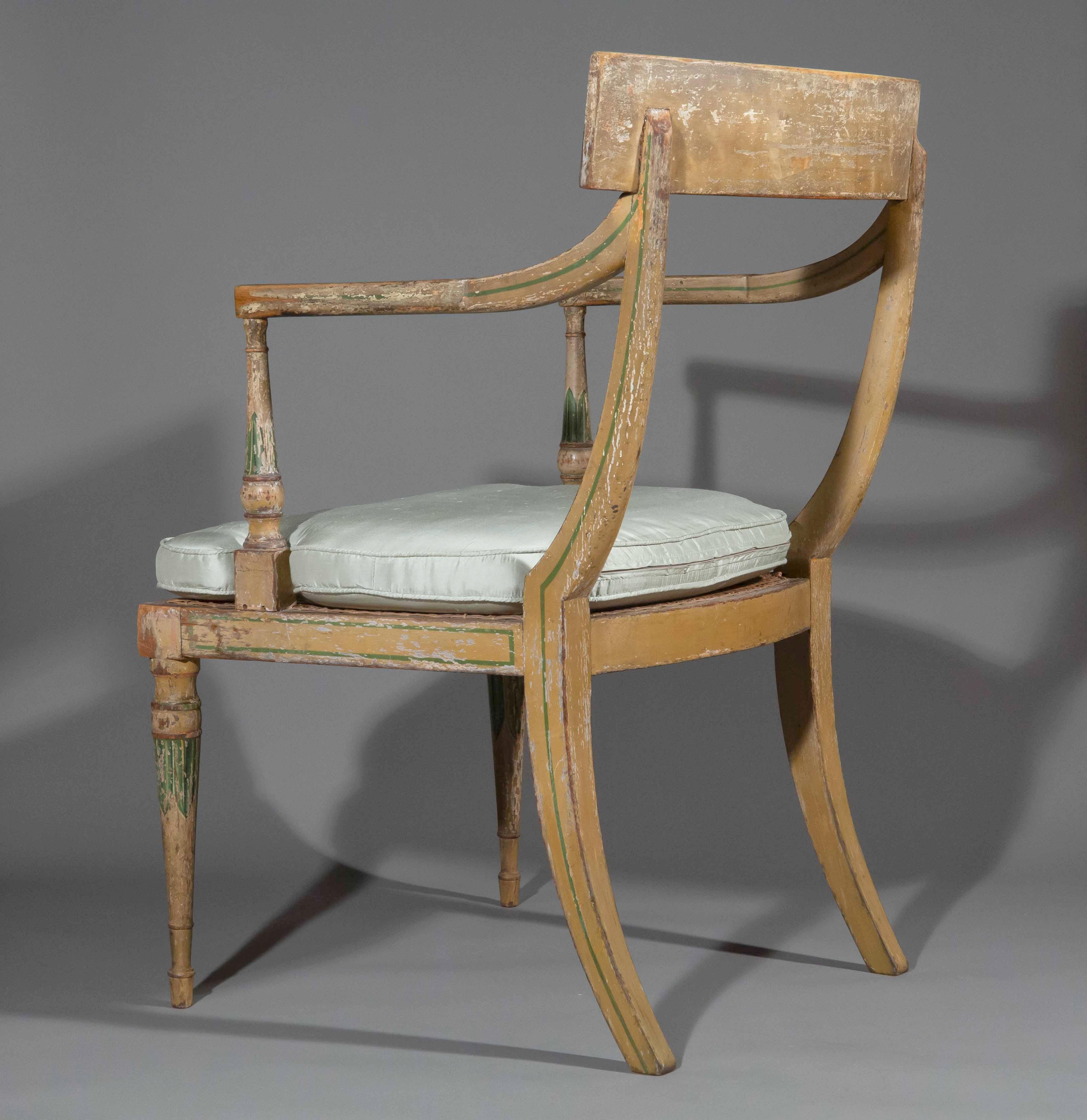 Rare fauteuil peint George III en vente 2