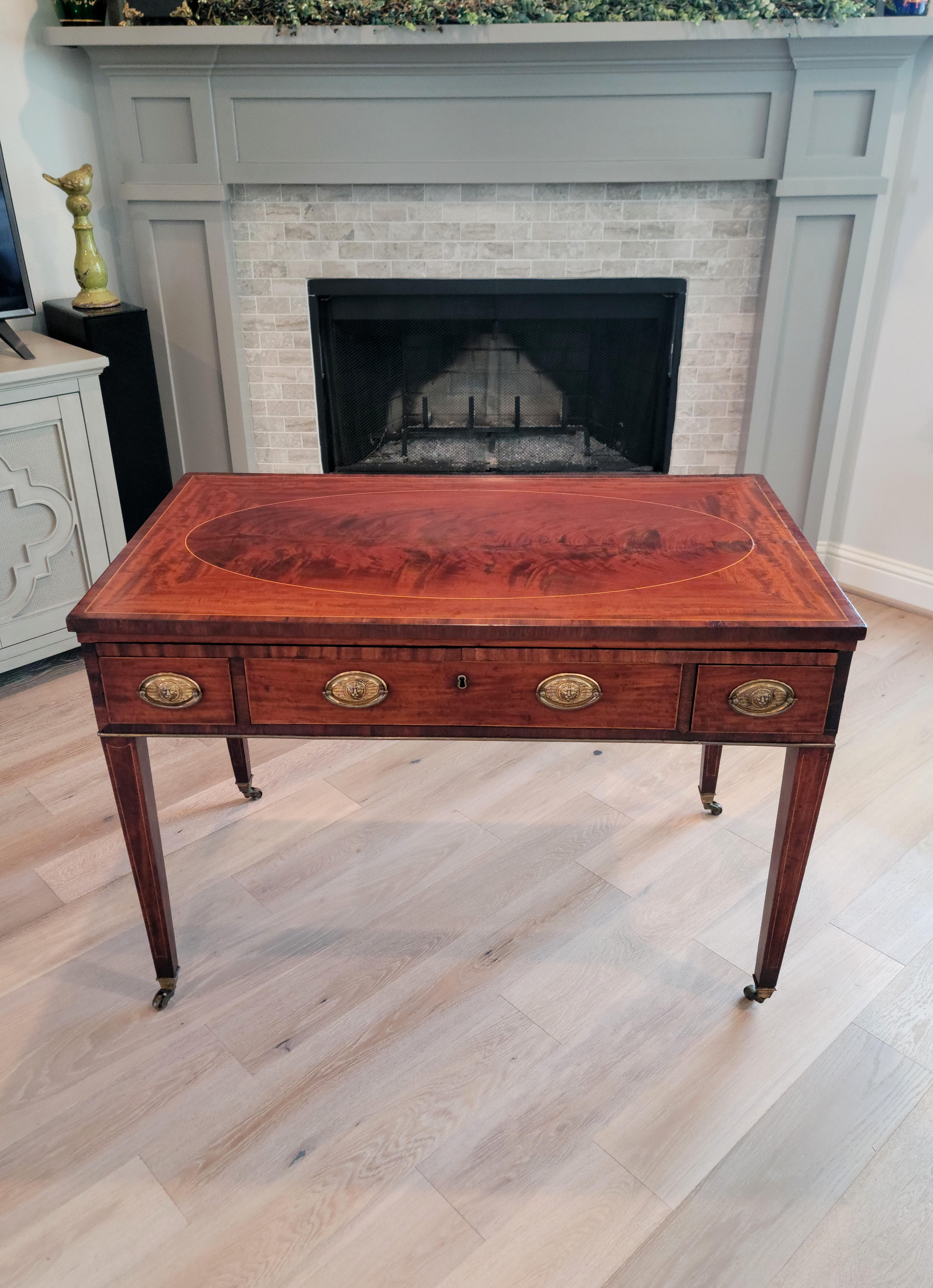 Veneer Important Beau Brummell Regency Period Flame Mahogany Gentleman's Dressing Table For Sale