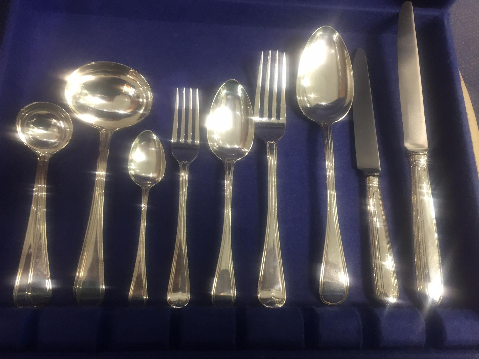 Rare George 111 period old English thread pattern antique silver flatware service for 12 all made in 1819-1820 by William Eley and William Fearn - 

2 sauce ladles 1821 - comprising 12 tablespoons 12 tableforks 12 dessert spoons 12 dessert forks