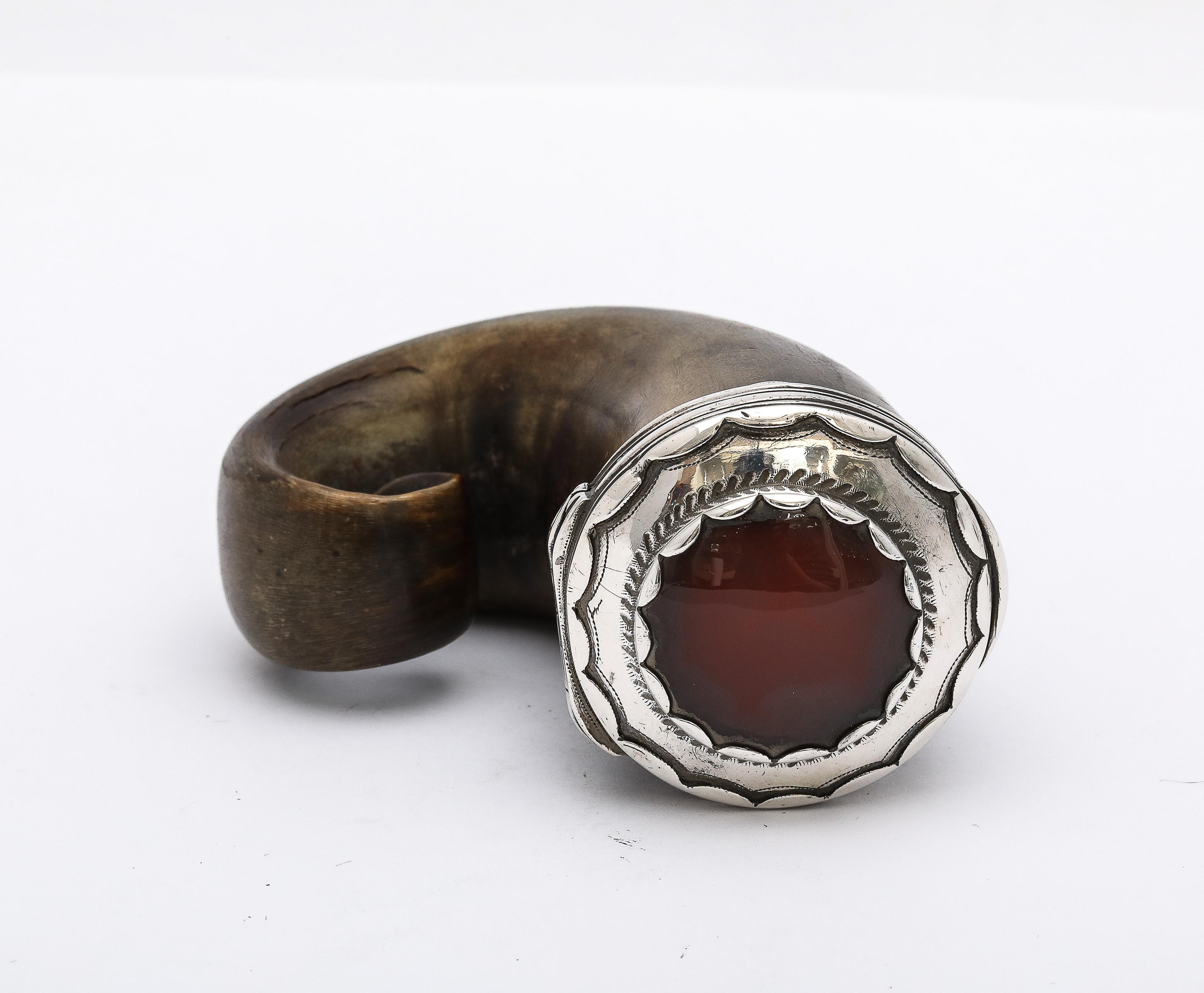 Rare George III Period Sterling Silver-Mounted and Carnelian Scottish Snuff Mull For Sale 2