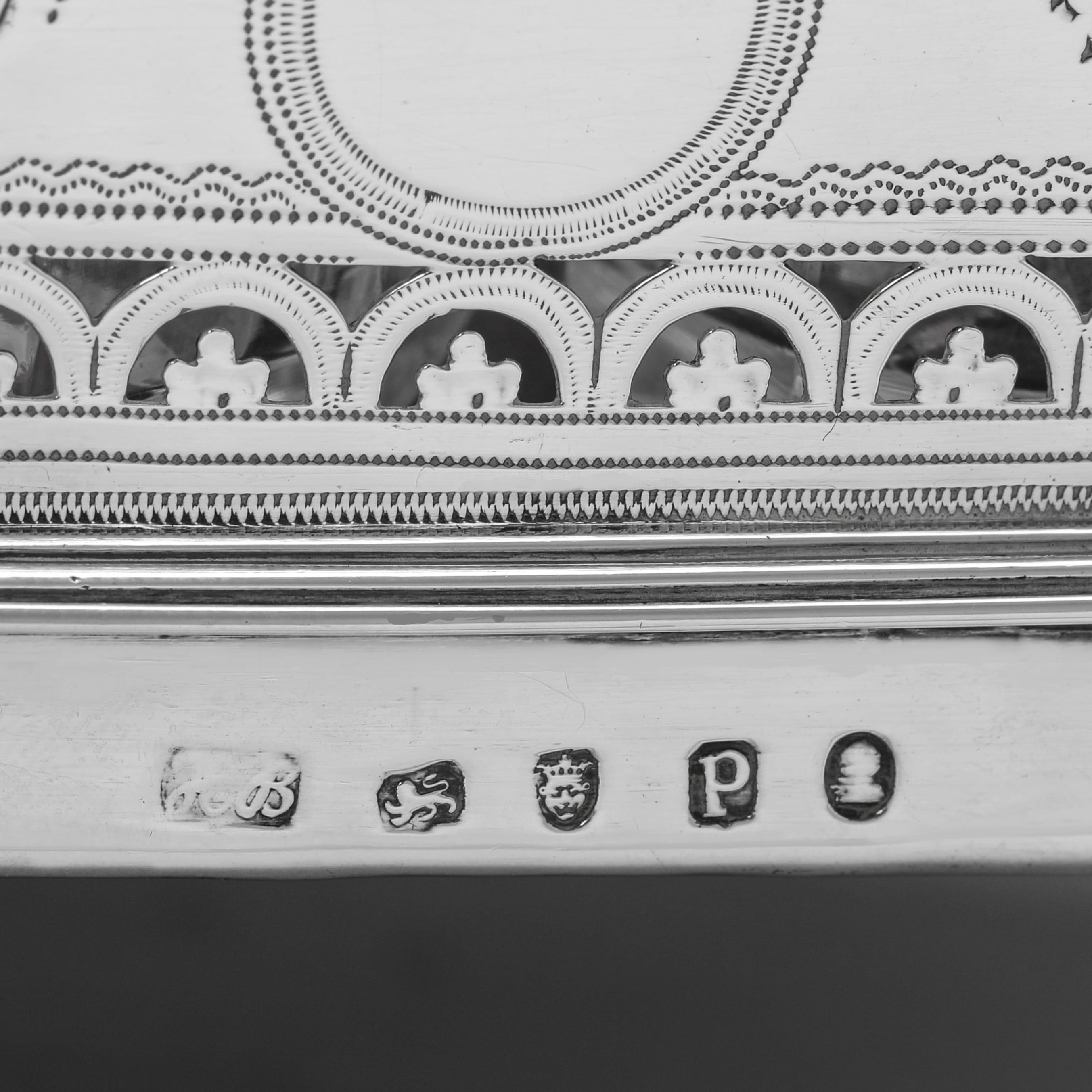 Seltene George III Sterling Silber & Glas Cruet Set von Hester Bateman, 1790 im Angebot 7