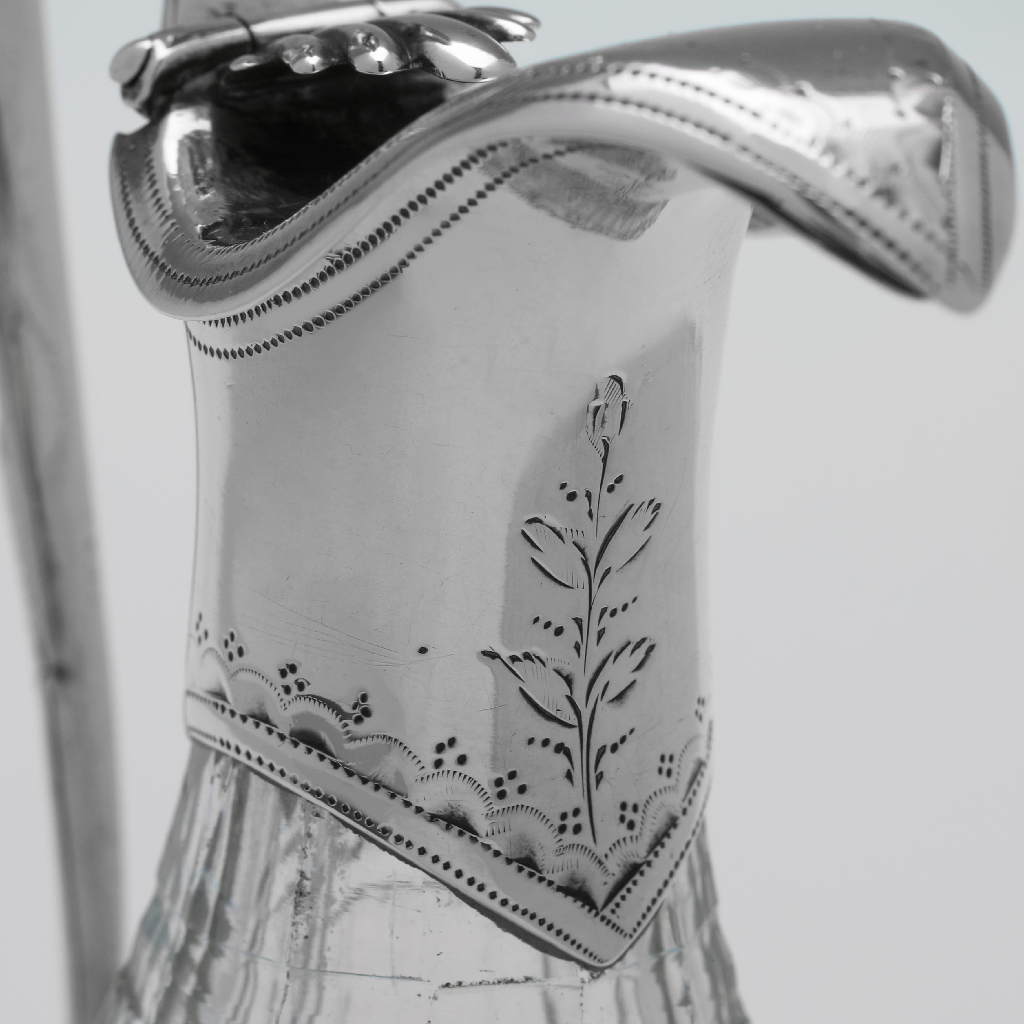 Seltene George III Sterling Silber & Glas Cruet Set von Hester Bateman, 1790 (Spätes 18. Jahrhundert) im Angebot