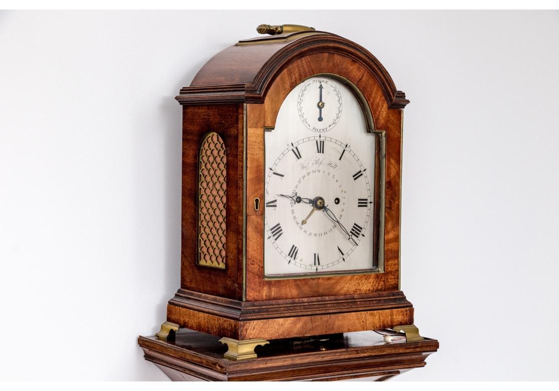 Seltene George III Thomas Ross Hull Mantle Uhr mit Holz Wandhalterung (George III.) im Angebot
