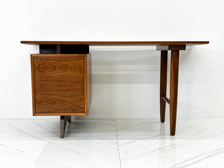 Rare George Nakashima Single Pedestal Desk, Widdicomb, 1950's 6
