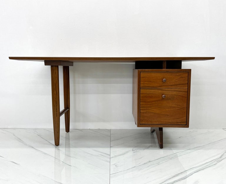 Rare George Nakashima Single Pedestal Desk, Widdicomb, 1950's In Good Condition In Culver City, CA