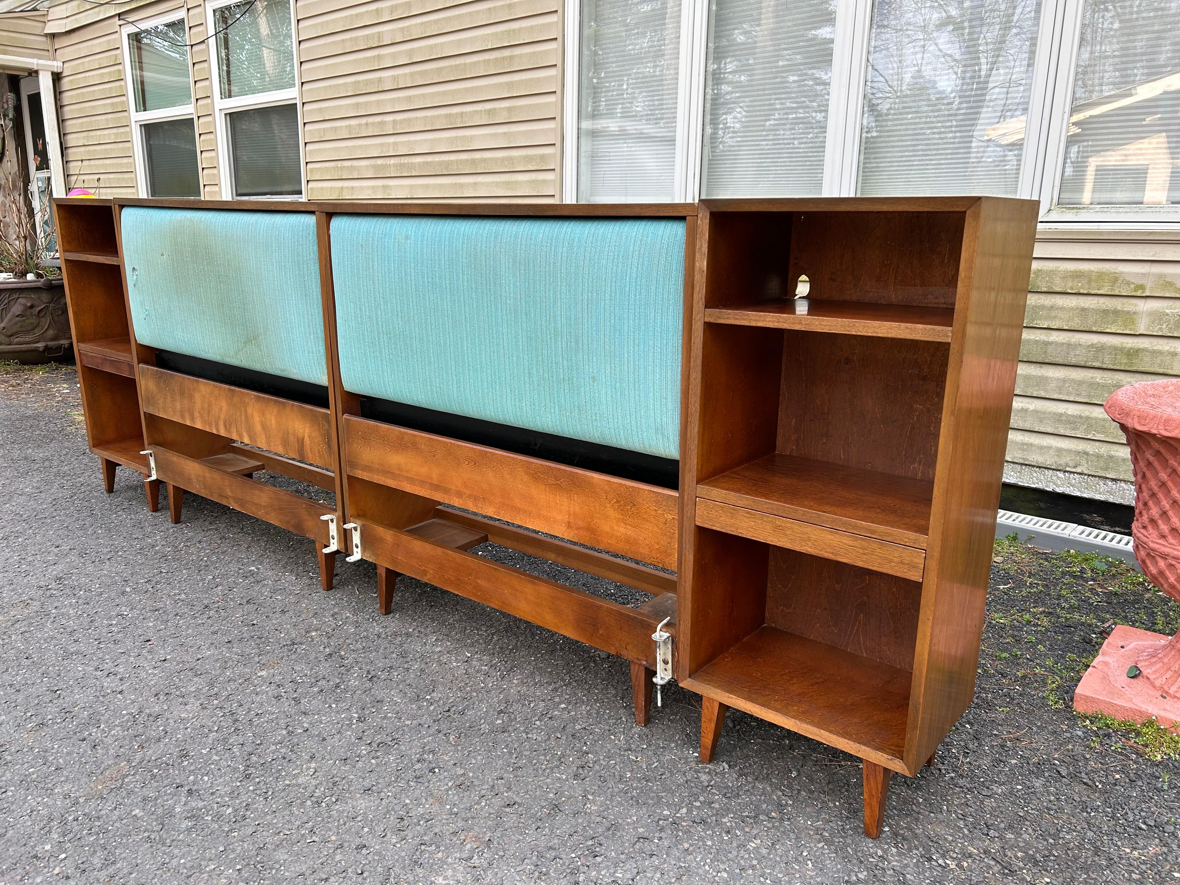 Mid-Century Modern Rare George Nelson 4 Piece King Size Headboard Night Stand Mid-Centuy Modern For Sale