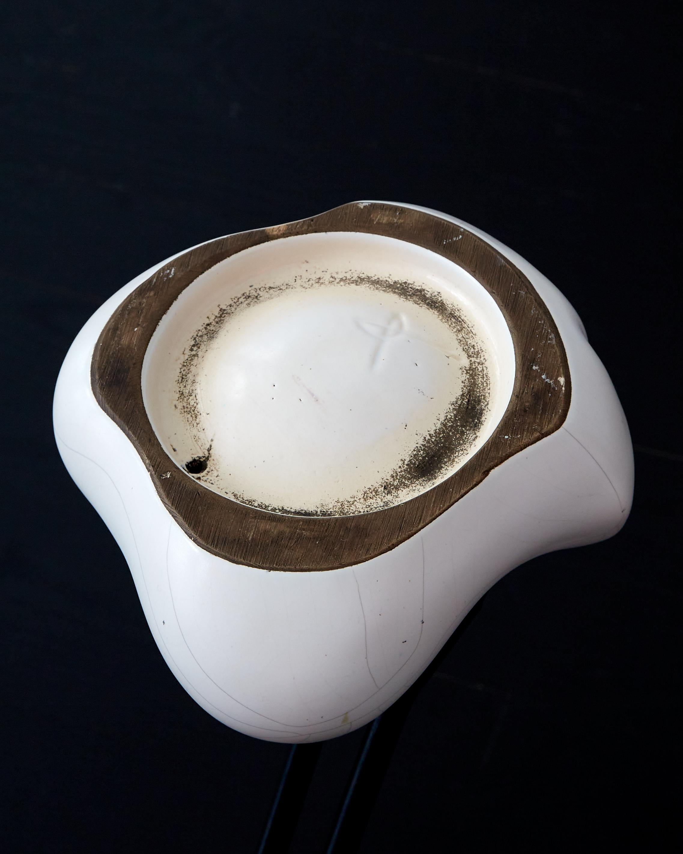 Rare Georges Jouve + Mathieu Mategot 'Patte D'Ours' Ashtray in White For Sale 1
