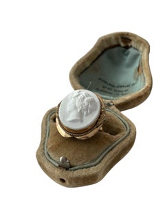 Rare Georgian 14K Gold and White Lava Cameo Statement Ring, circa 1830