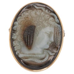 Rara spilla a fascia georgiana con cammeo di agata e medusa