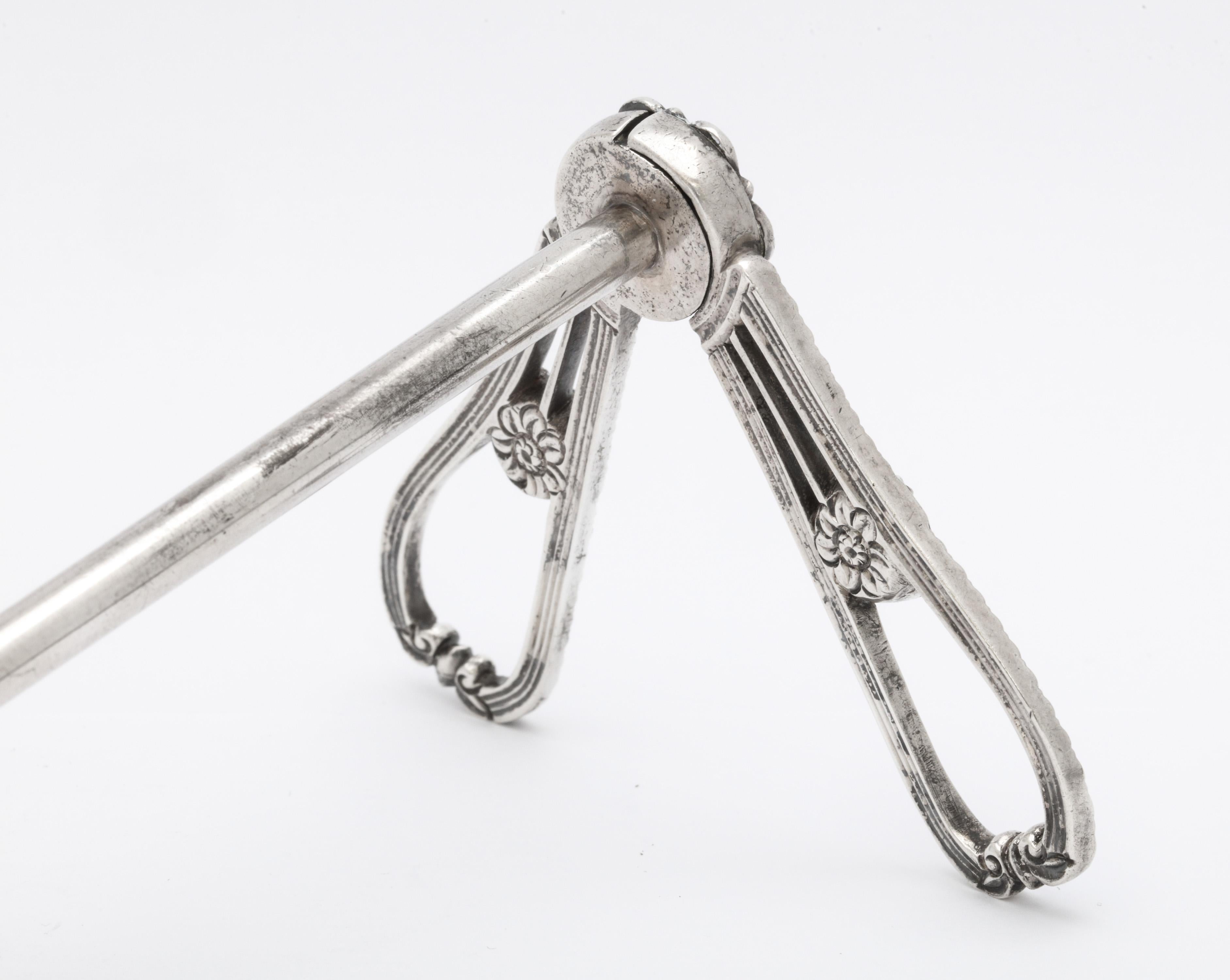 e-bougies/couteaux en argent sterling George III de style géorgien rare en vente 4