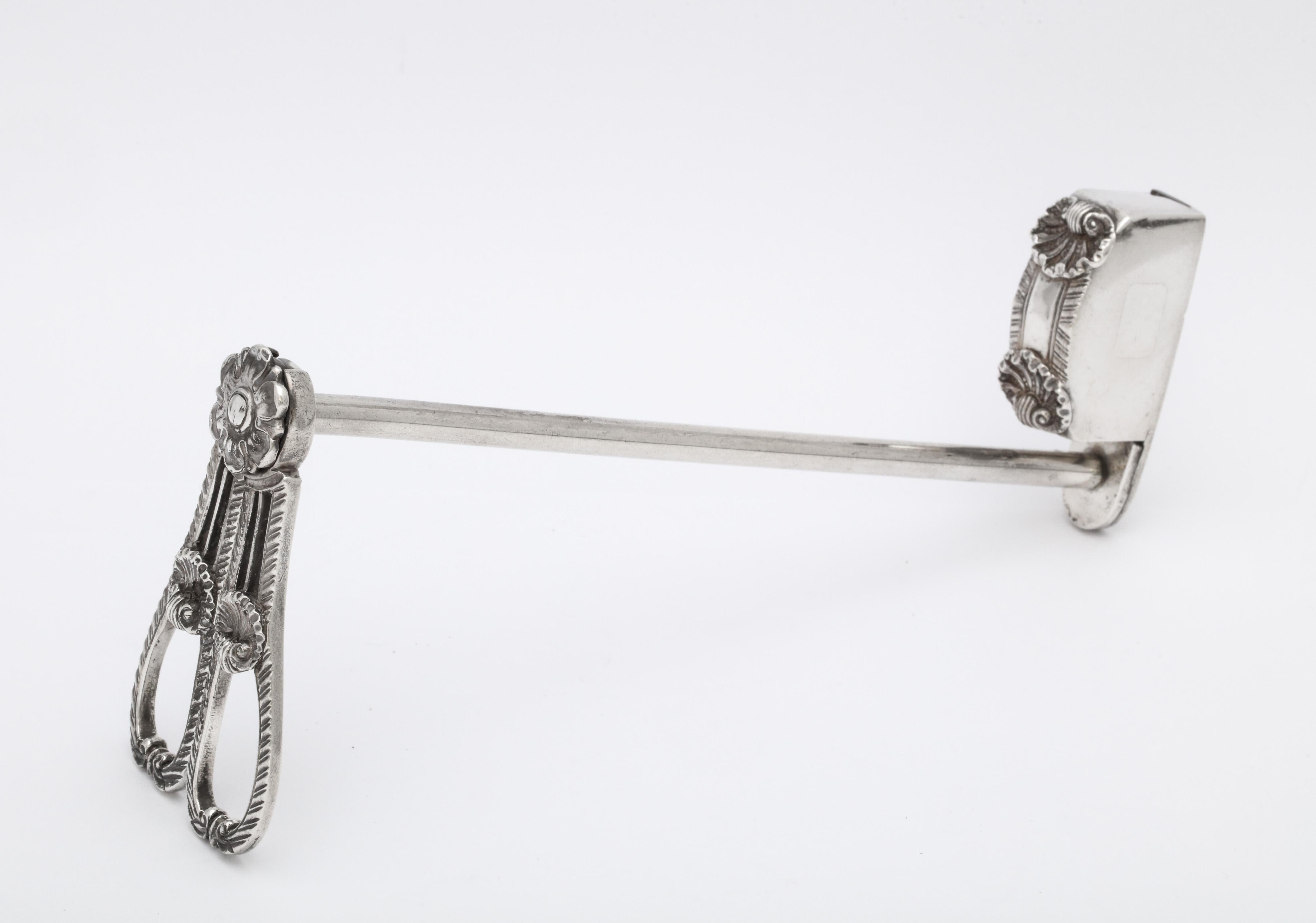 Rare Georgian 'George III' Sterling Silver Candlewick Snuffer/Cutters For Sale 7