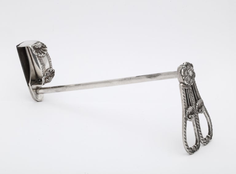 Rare Georgian 'George III' Sterling Silver Candlewick Snuffer/Cutters For Sale 11