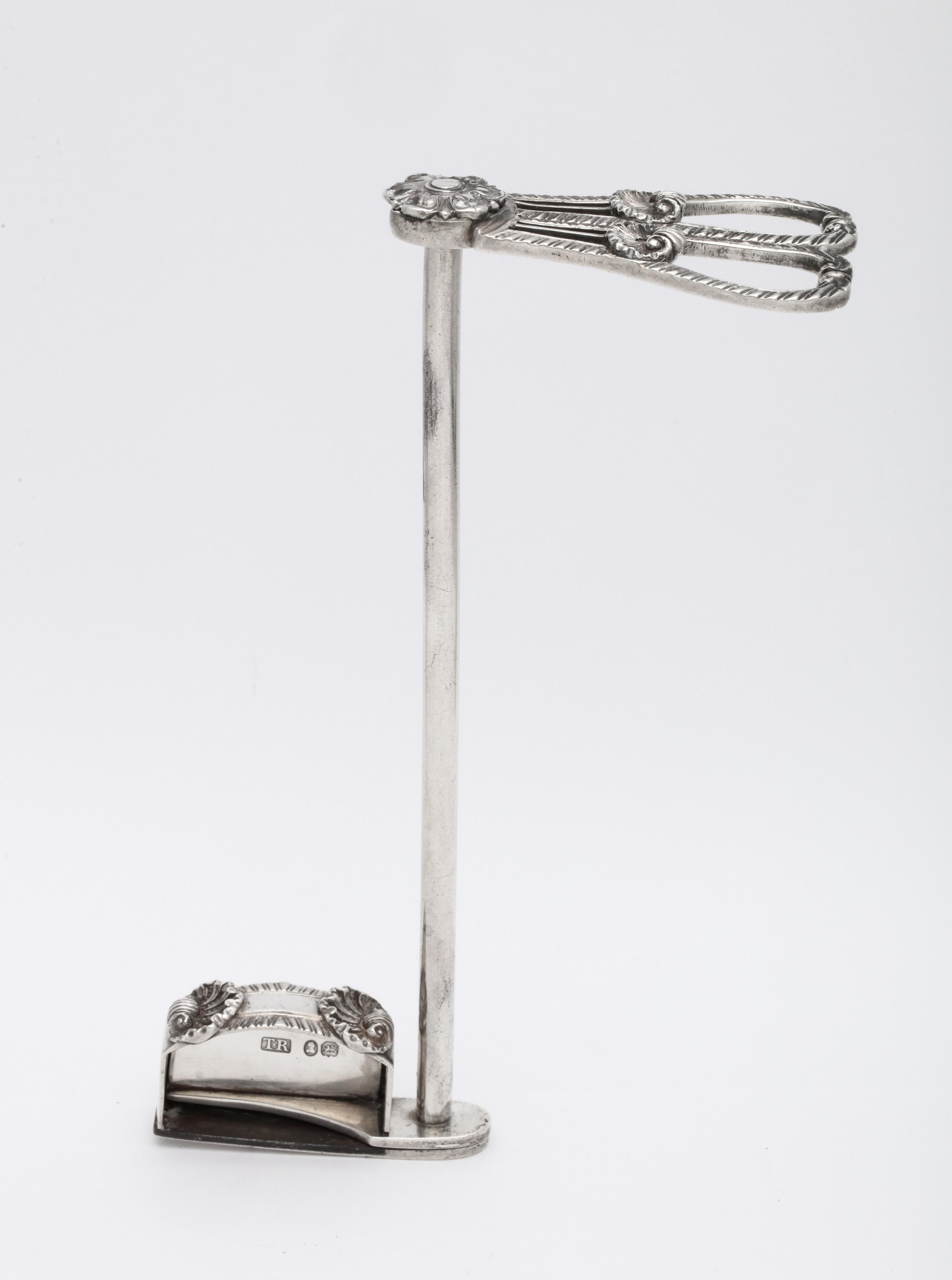 Rare Georgian 'George III' Sterling Silver Candlewick Snuffer/Cutters For Sale 11